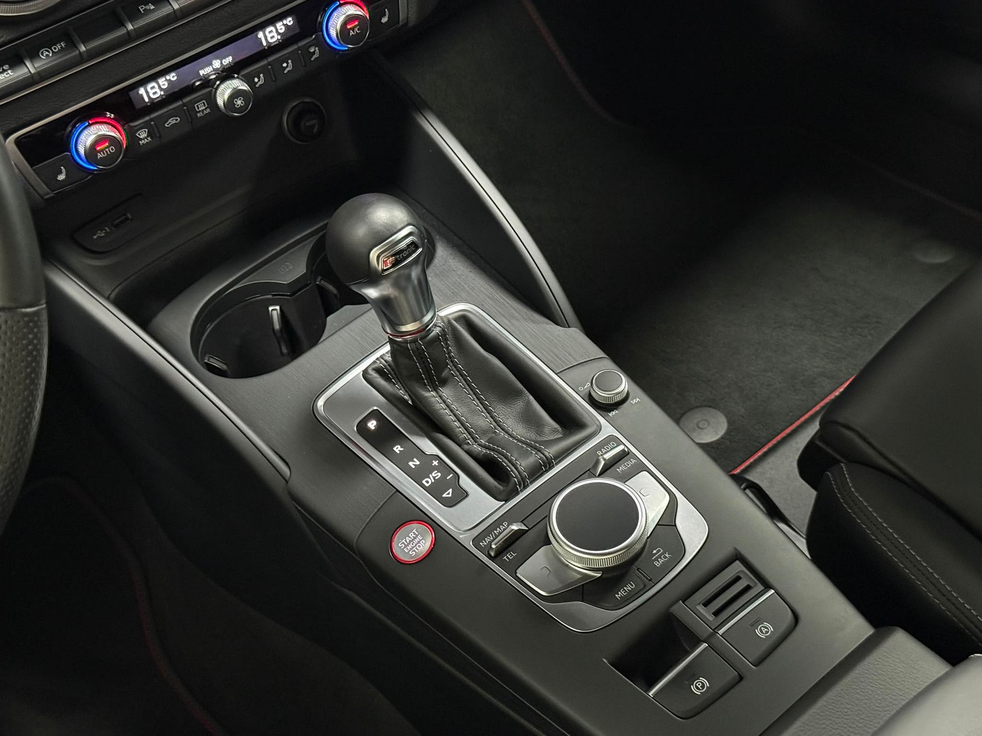 AUDI S3 Limousine 2.0 TFSI quattro S-tronic-image-23