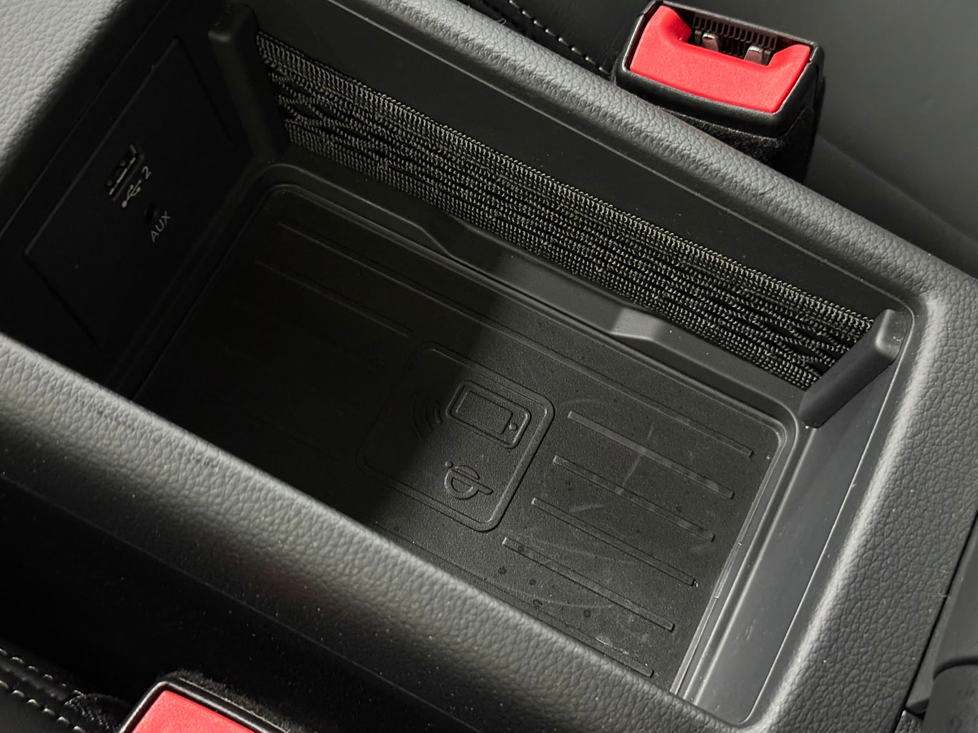 AUDI S3 Limousine 2.0 TFSI quattro S-tronic-image-25