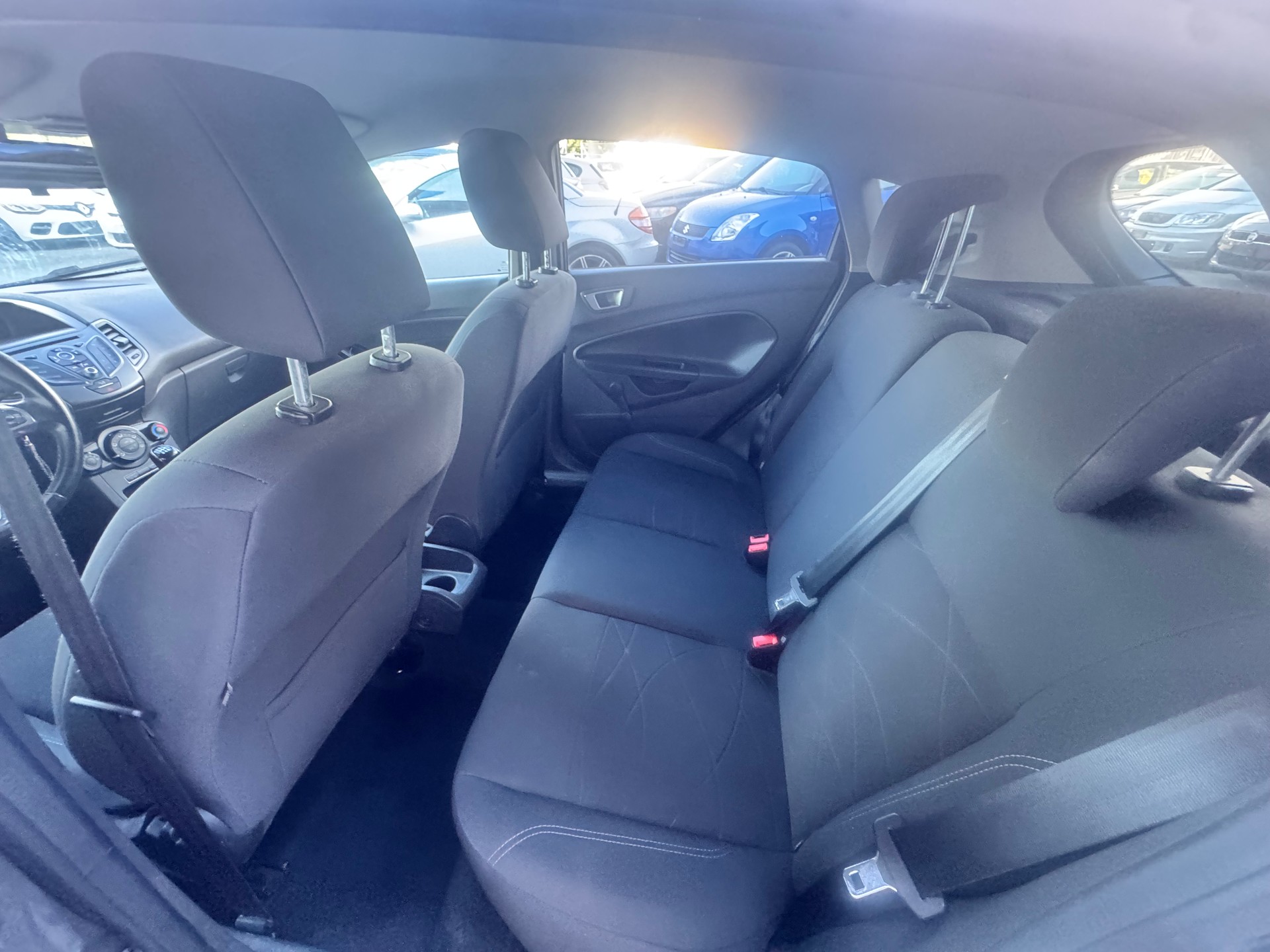 FORD Fiesta 1.5 TDCi Titanium-image-10