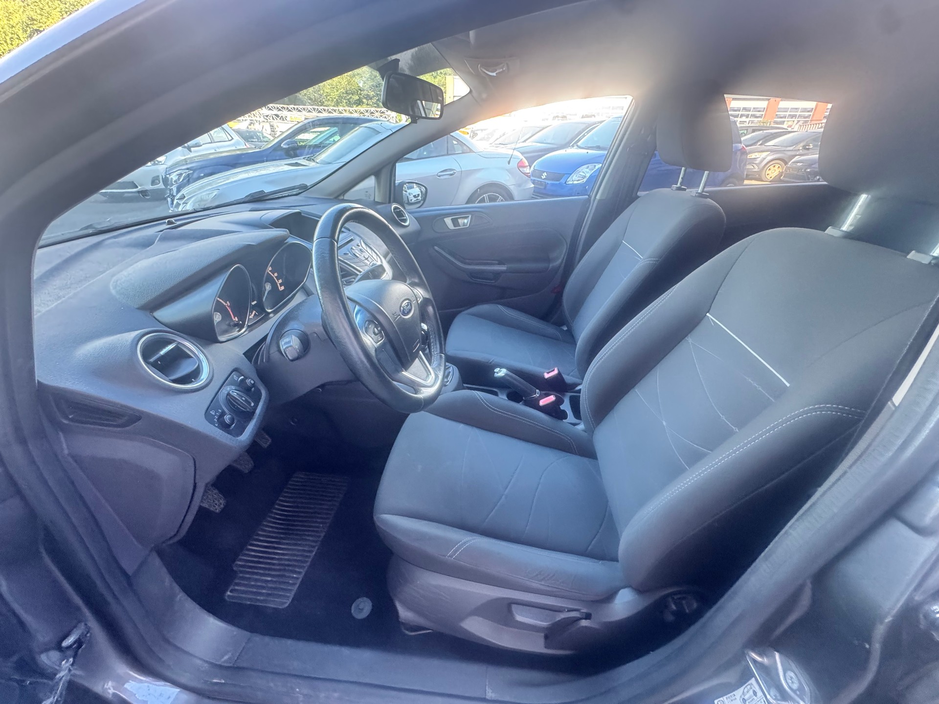 FORD Fiesta 1.5 TDCi Titanium-image-7
