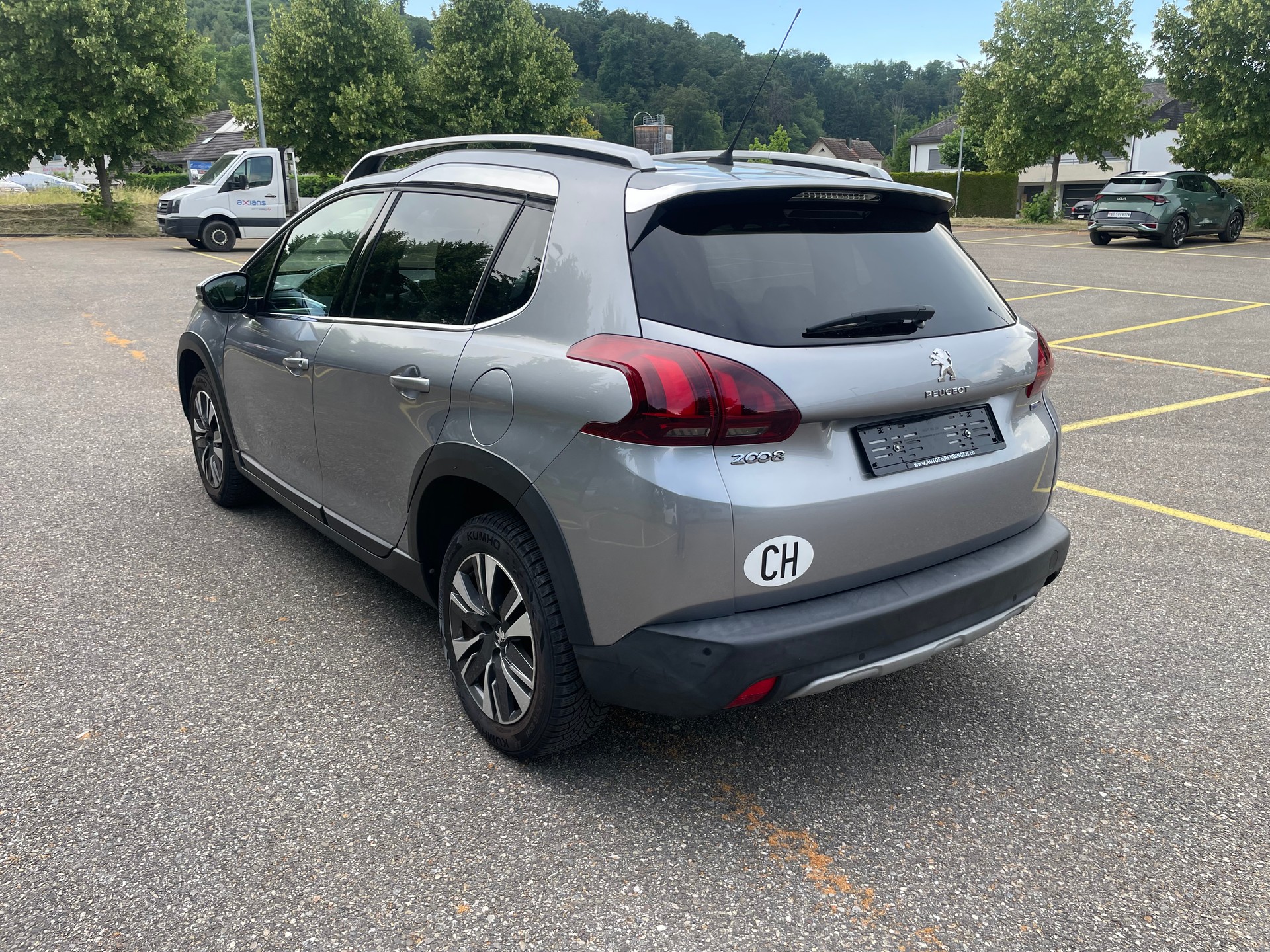 PEUGEOT 2008 1.2 PureTech Active EAT6-image-7
