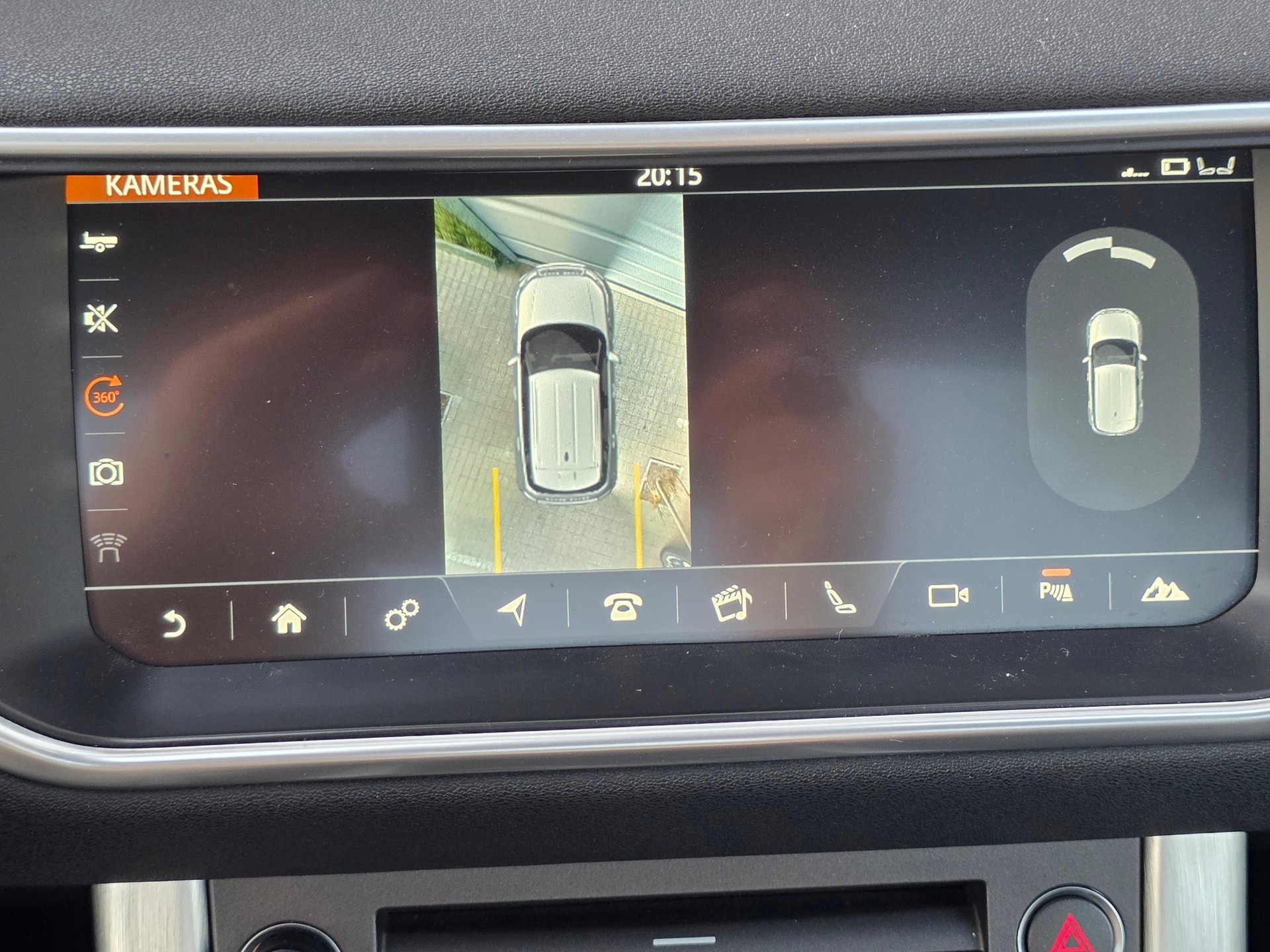 LAND ROVER Range Rover Evoque 2.0 TD4 HSE Dynamic ** BLACK EDITION -PANORAMADACH -MERDIAN SOUND -360° KAMERAS -KEYLESS -SPURASSIS.**-image-11