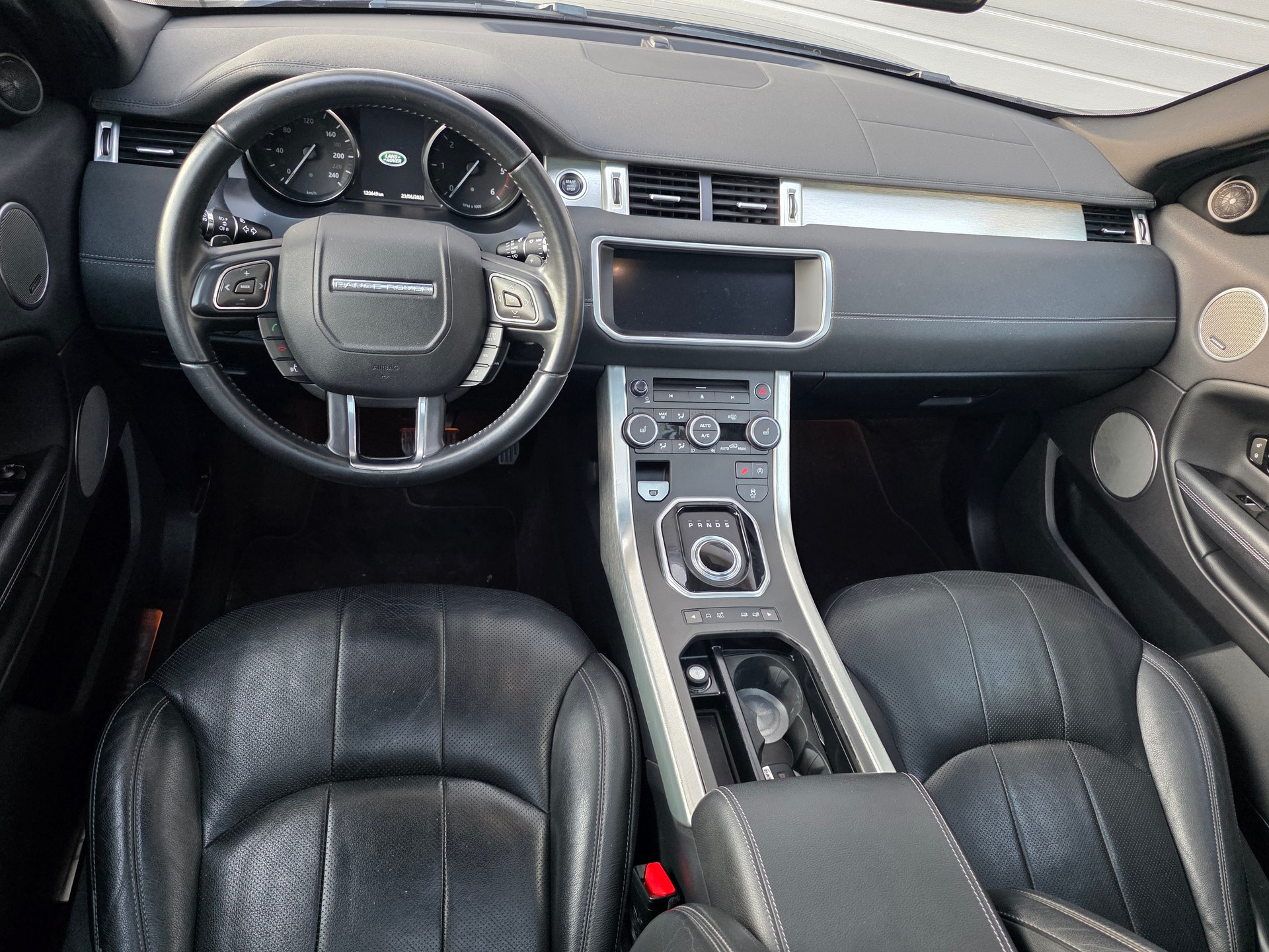 LAND ROVER Range Rover Evoque 2.0 TD4 HSE Dynamic ** BLACK EDITION -PANORAMADACH -MERDIAN SOUND -360° KAMERAS -KEYLESS -SPURASSIS.**-image-7