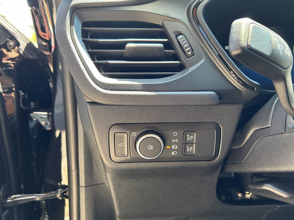 FORD Kuga 2.5 Hybrid ST-Line X 4x4 **Black Edition**-image-6