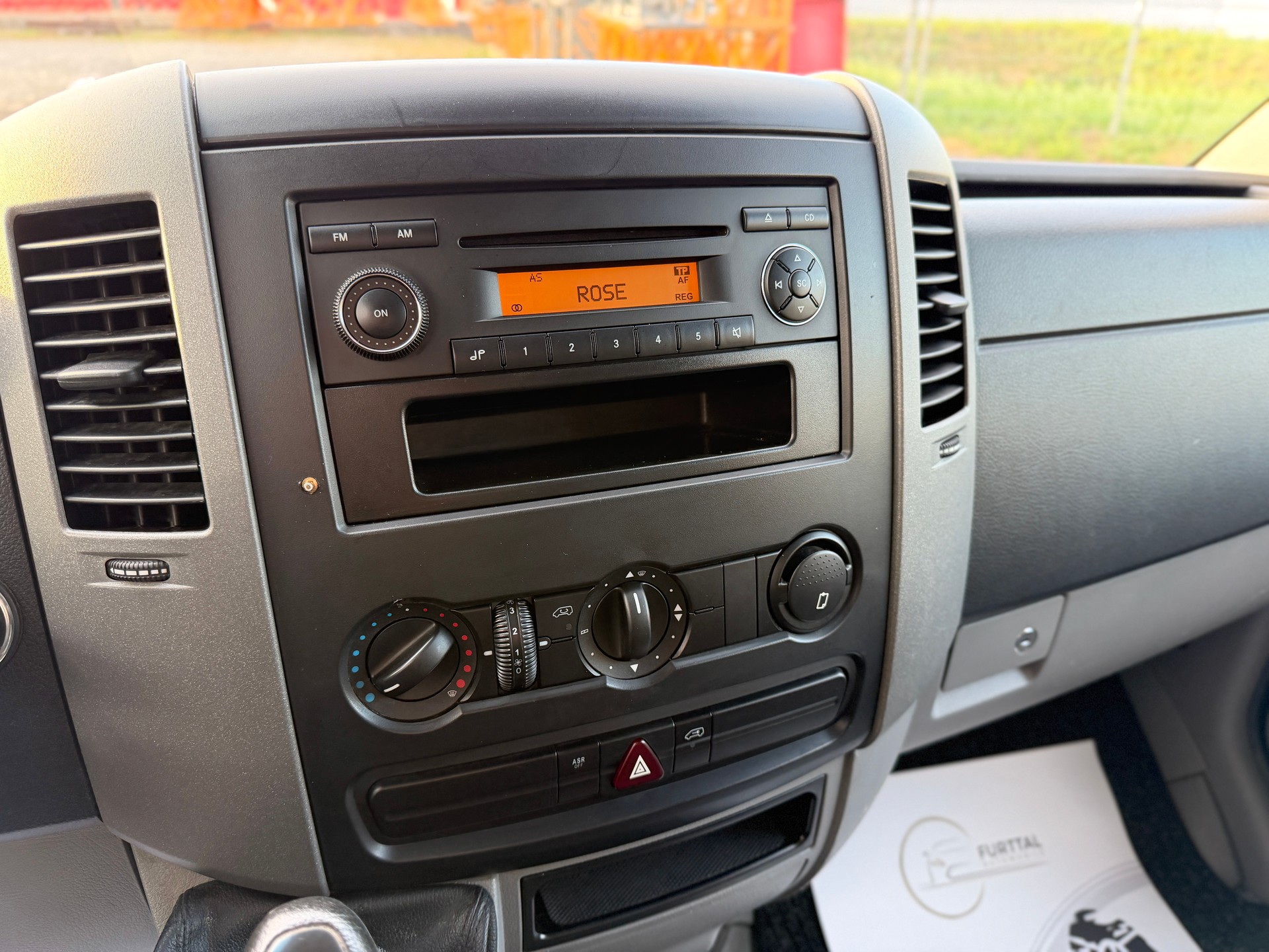 MERCEDES-BENZ Sprinter 315 CDI Standard-image-18
