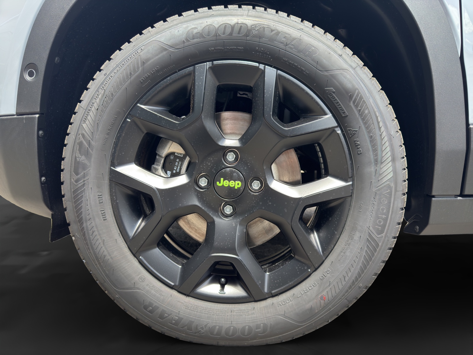 JEEP Avenger 1.2 MHEV Overland 4xe-image-14