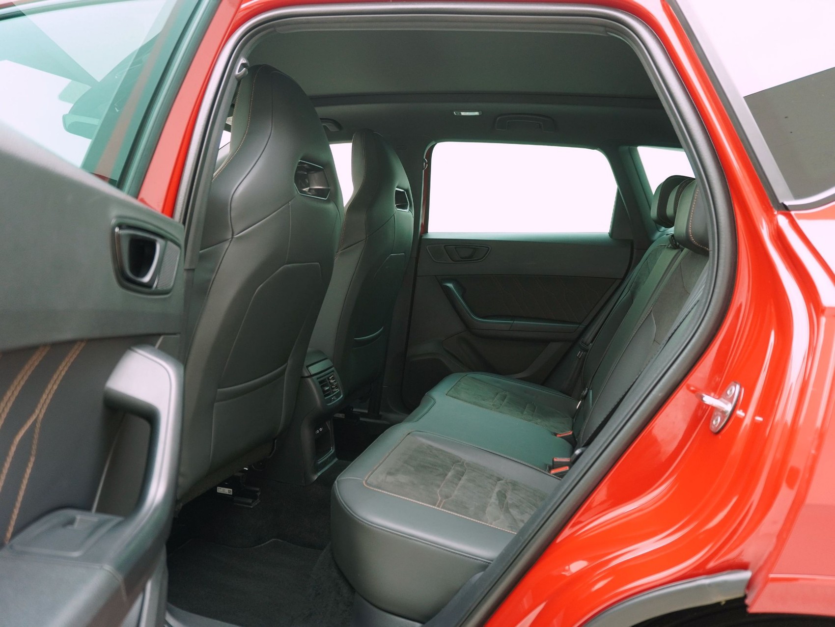 CUPRA Ateca 2.0 TSI DSG 4Drive-image-13
