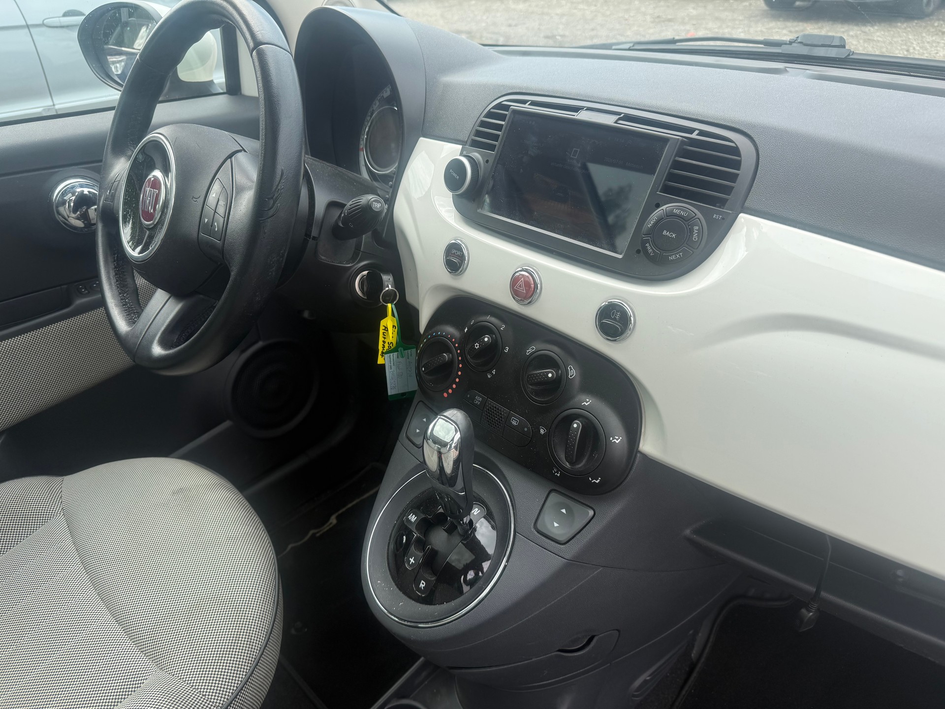 FIAT 500 1.4 16V Sport Dualogic-image-8