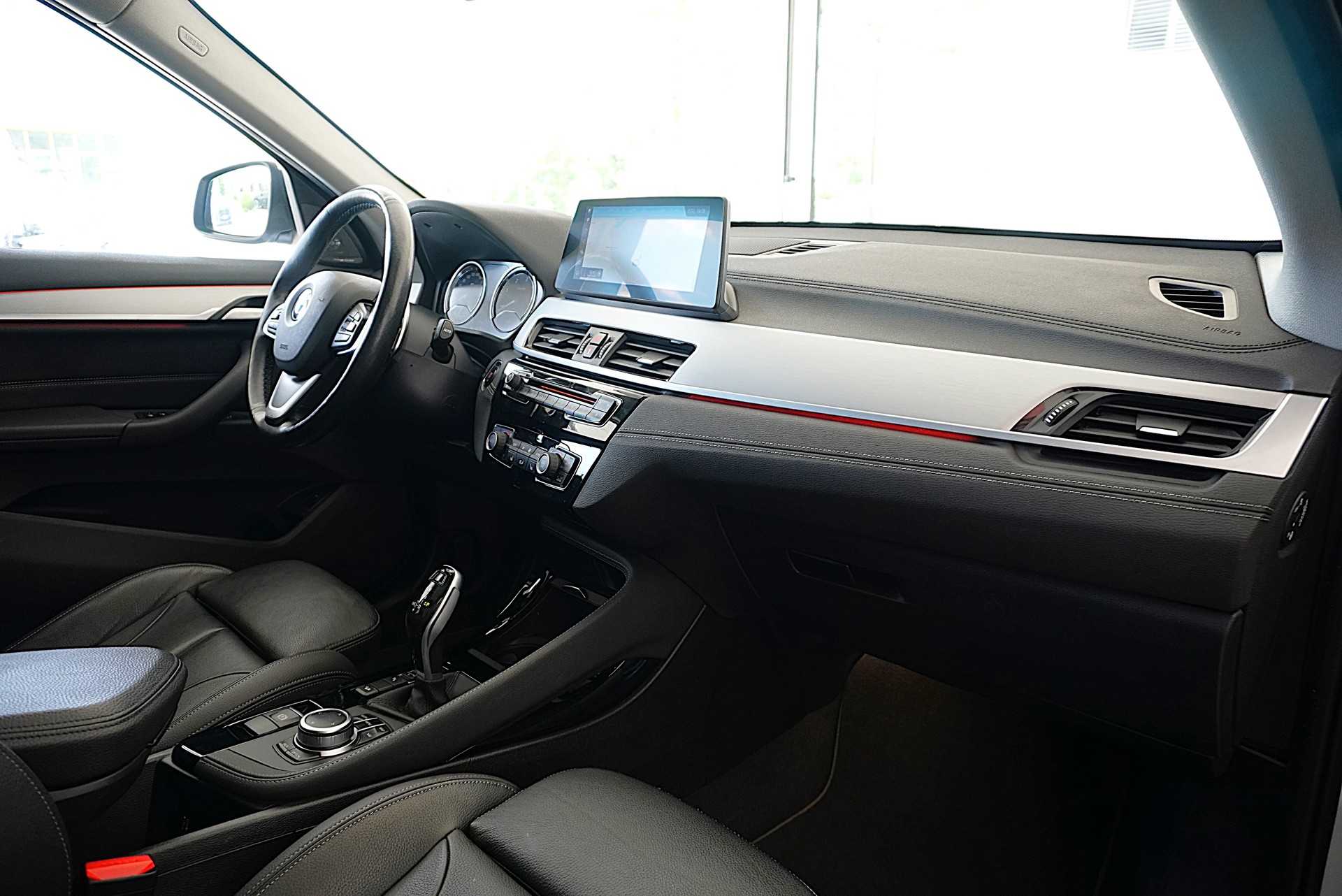 BMW X1 xDrive 25d Sport Line Steptronic-image-9