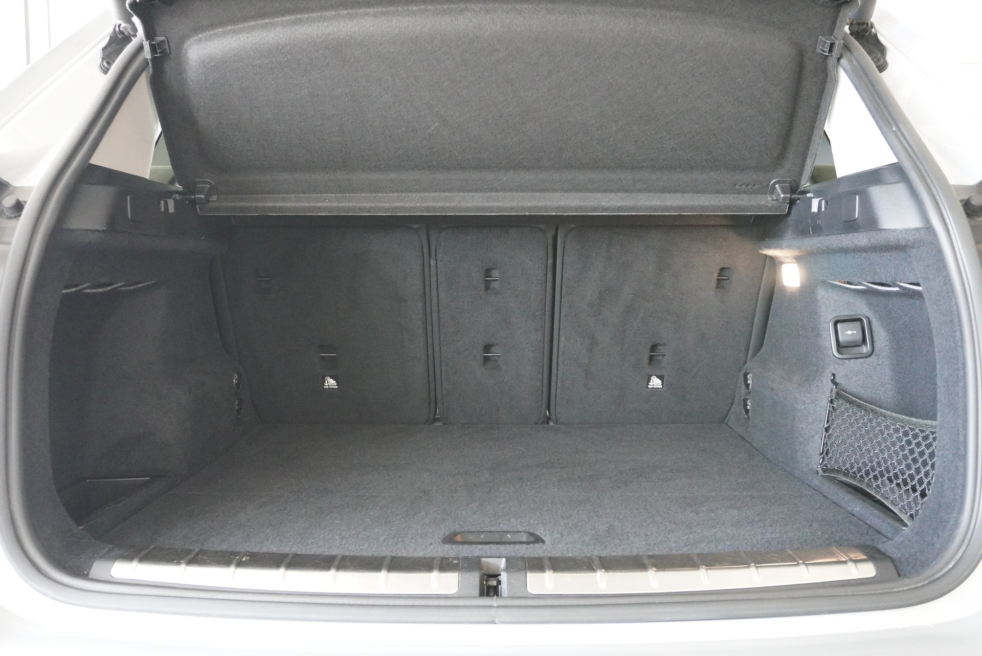 BMW X1 xDrive 25d Sport Line Steptronic-image-17