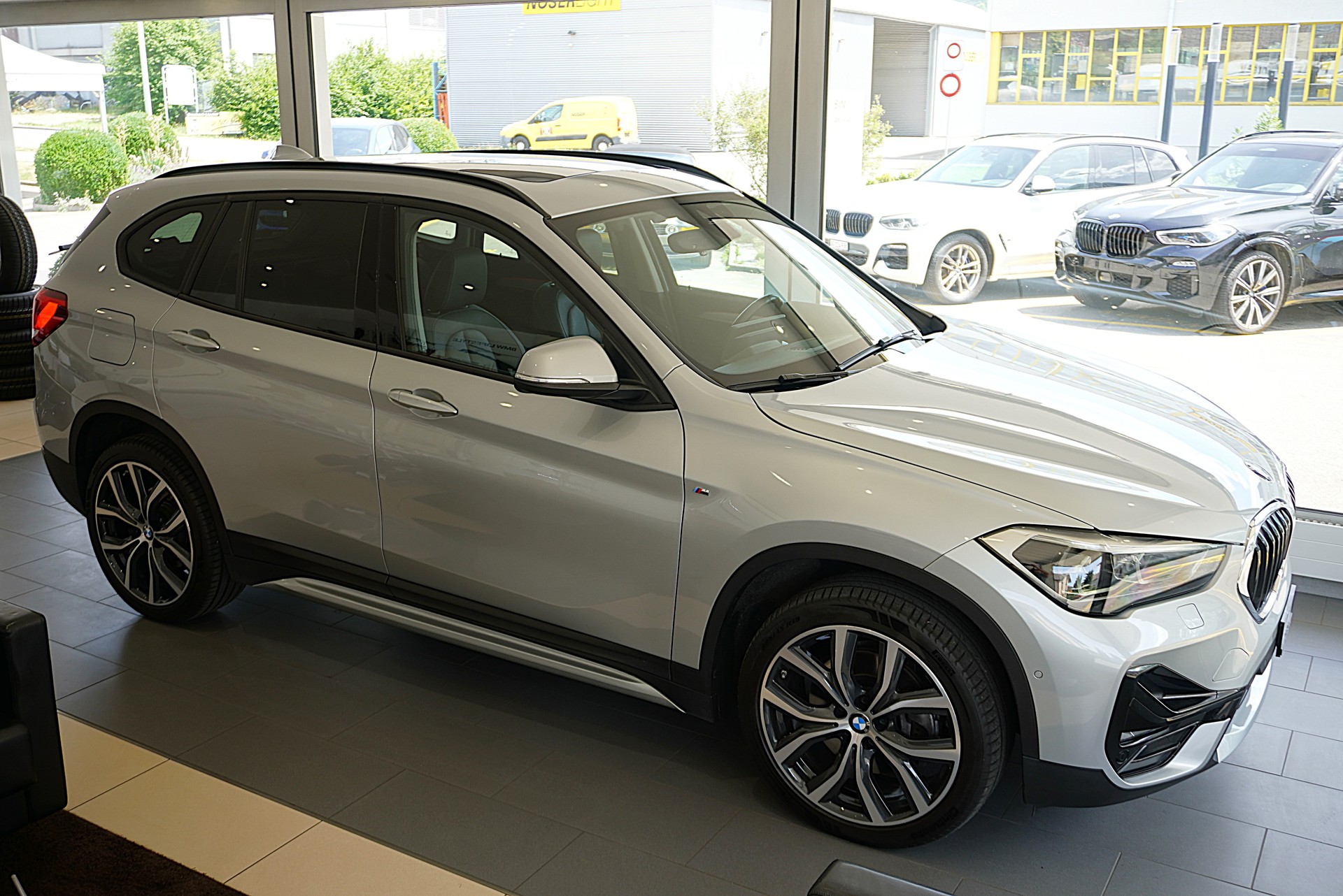 BMW X1 xDrive 25d Sport Line Steptronic-image-2