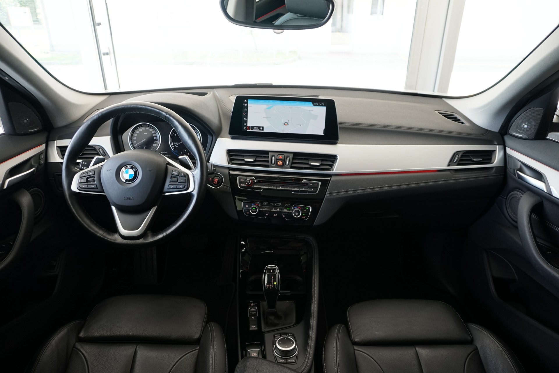 BMW X1 xDrive 25d Sport Line Steptronic-image-10