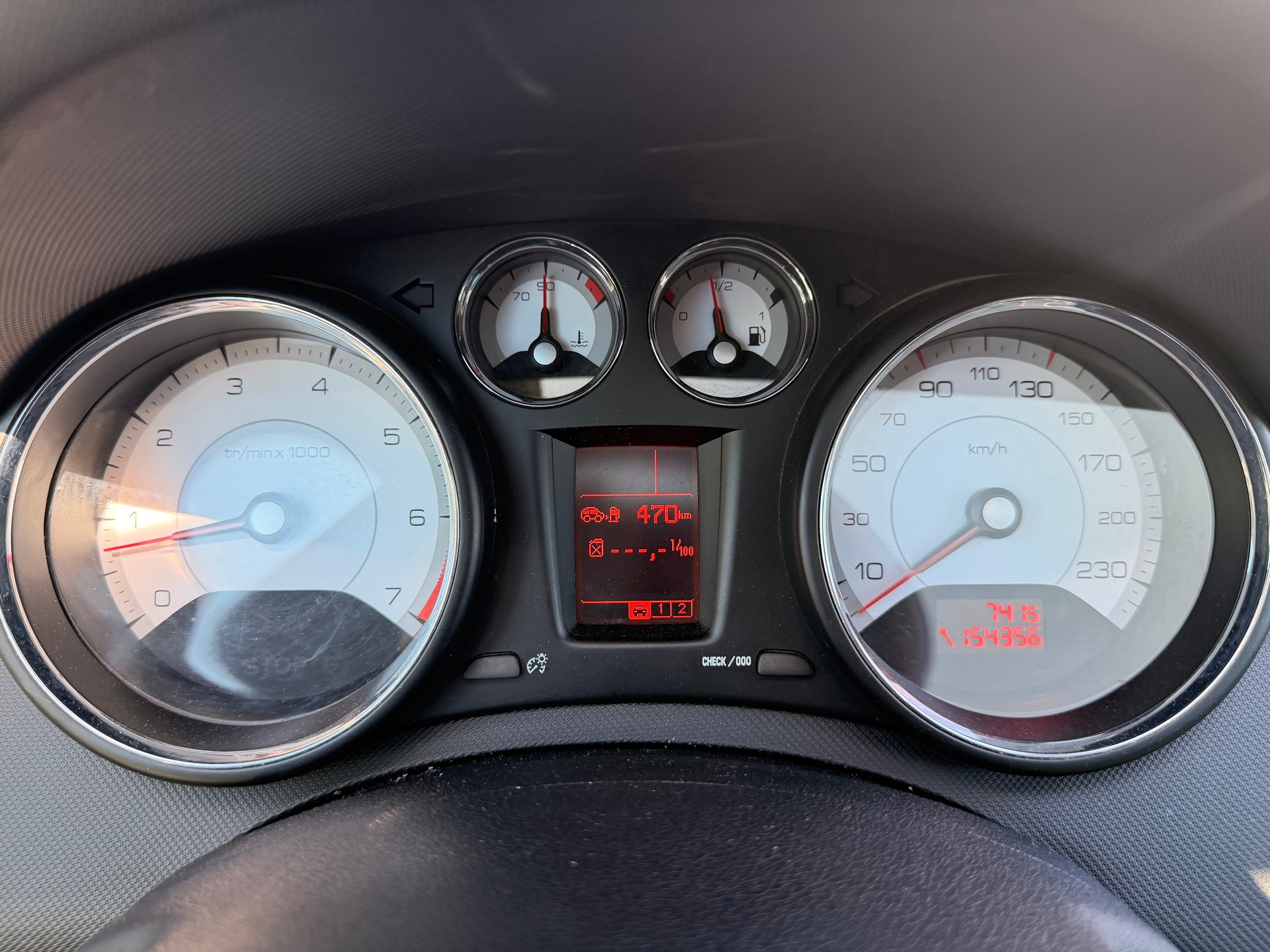 PEUGEOT 308 SW 1.6 16V Turbo Sport Pack-image-12