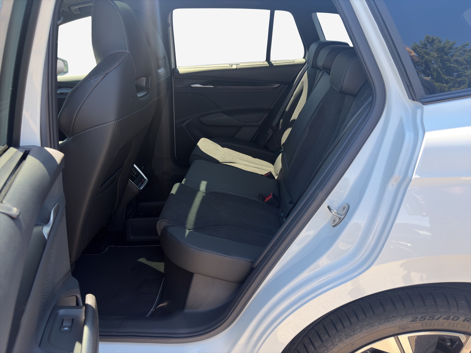 SKODA Enyaq 85x Sportline 4x4-image-10