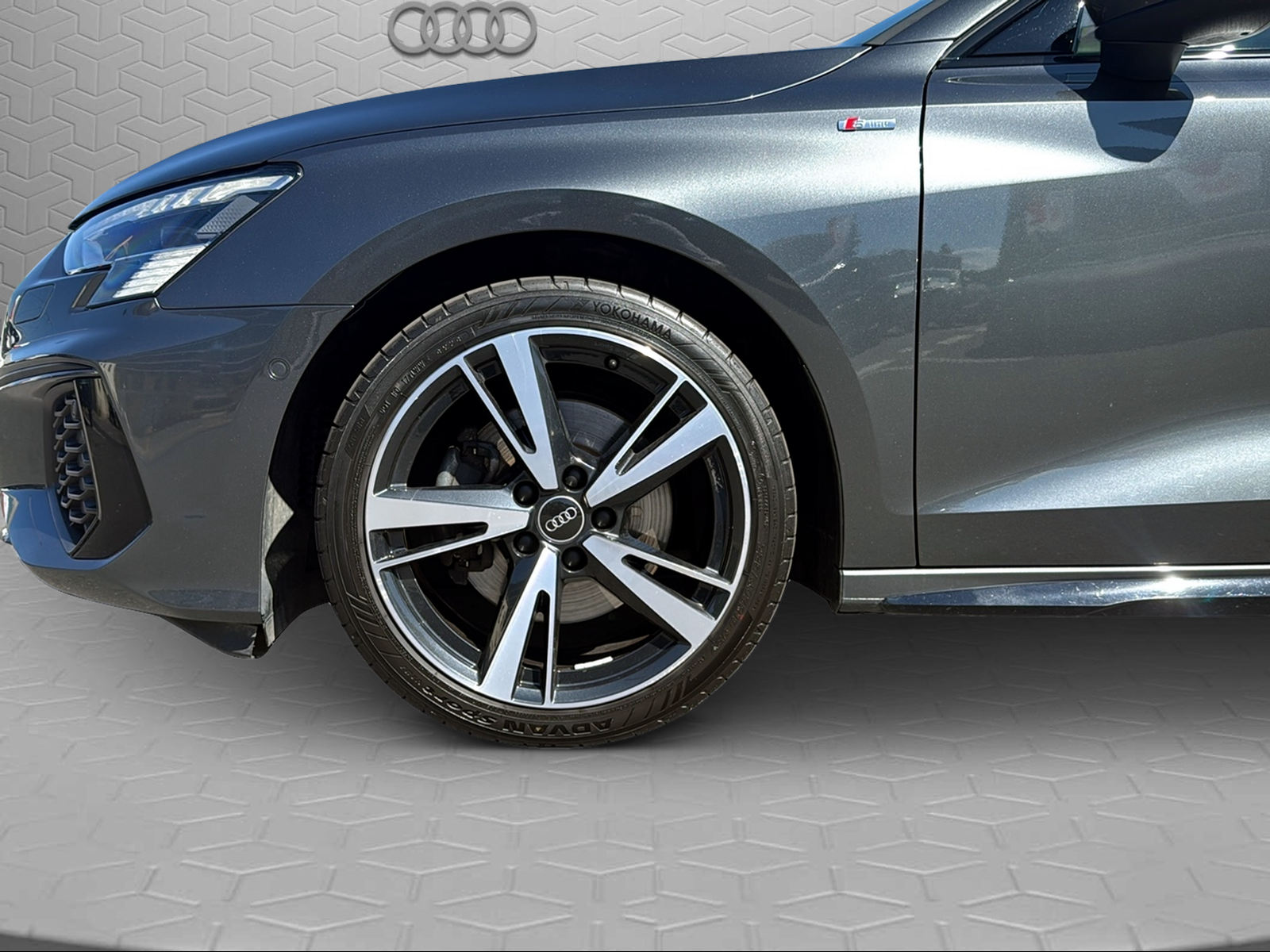 AUDI A3 Sportback 35 TFSI S line Attraction S-tronic-image-8