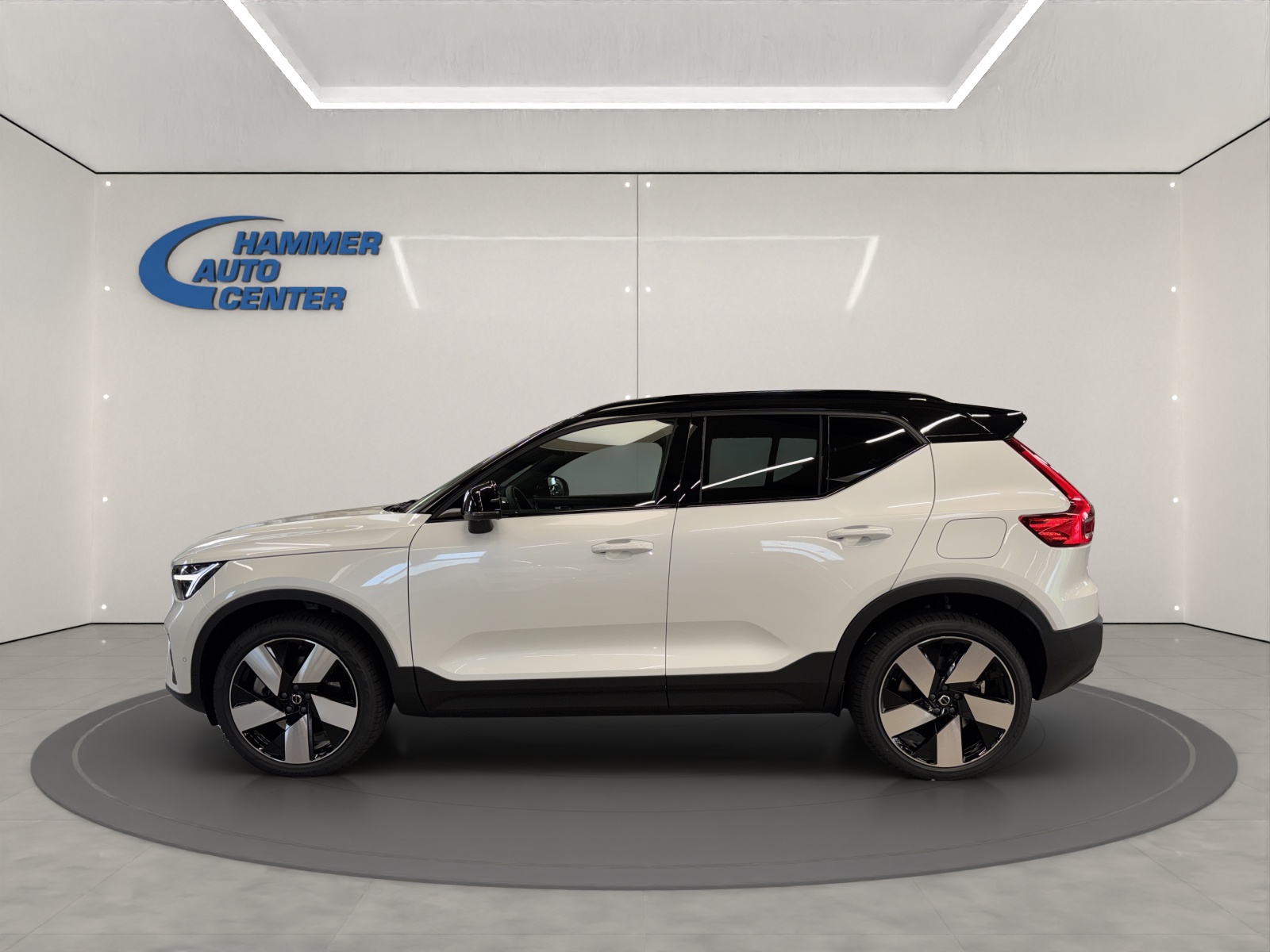 VOLVO EX40 Twin Ultra AWD-image-1