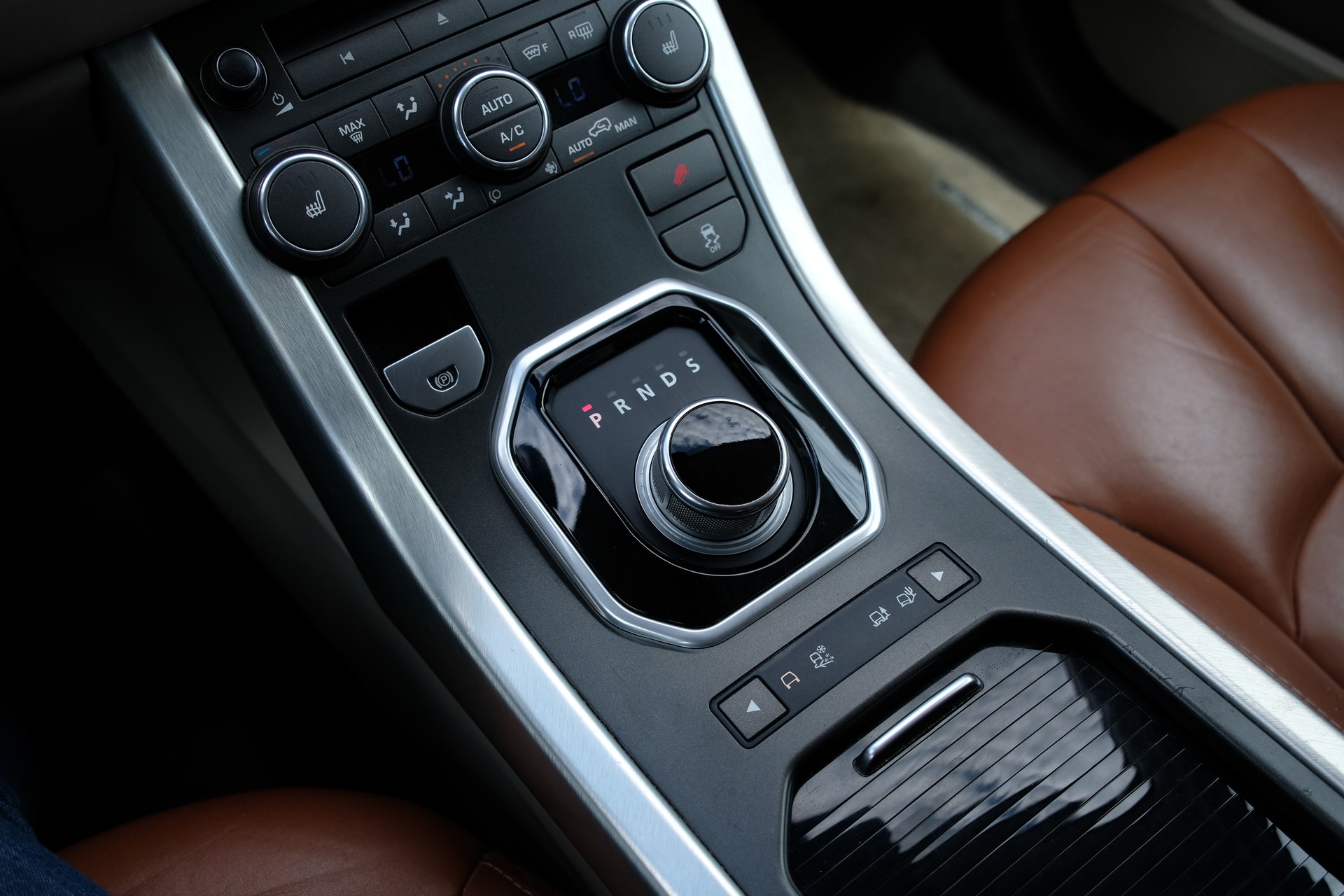 LAND ROVER Range Rover Evoque 2.0 Si4 Dynamic AT6-image-13
