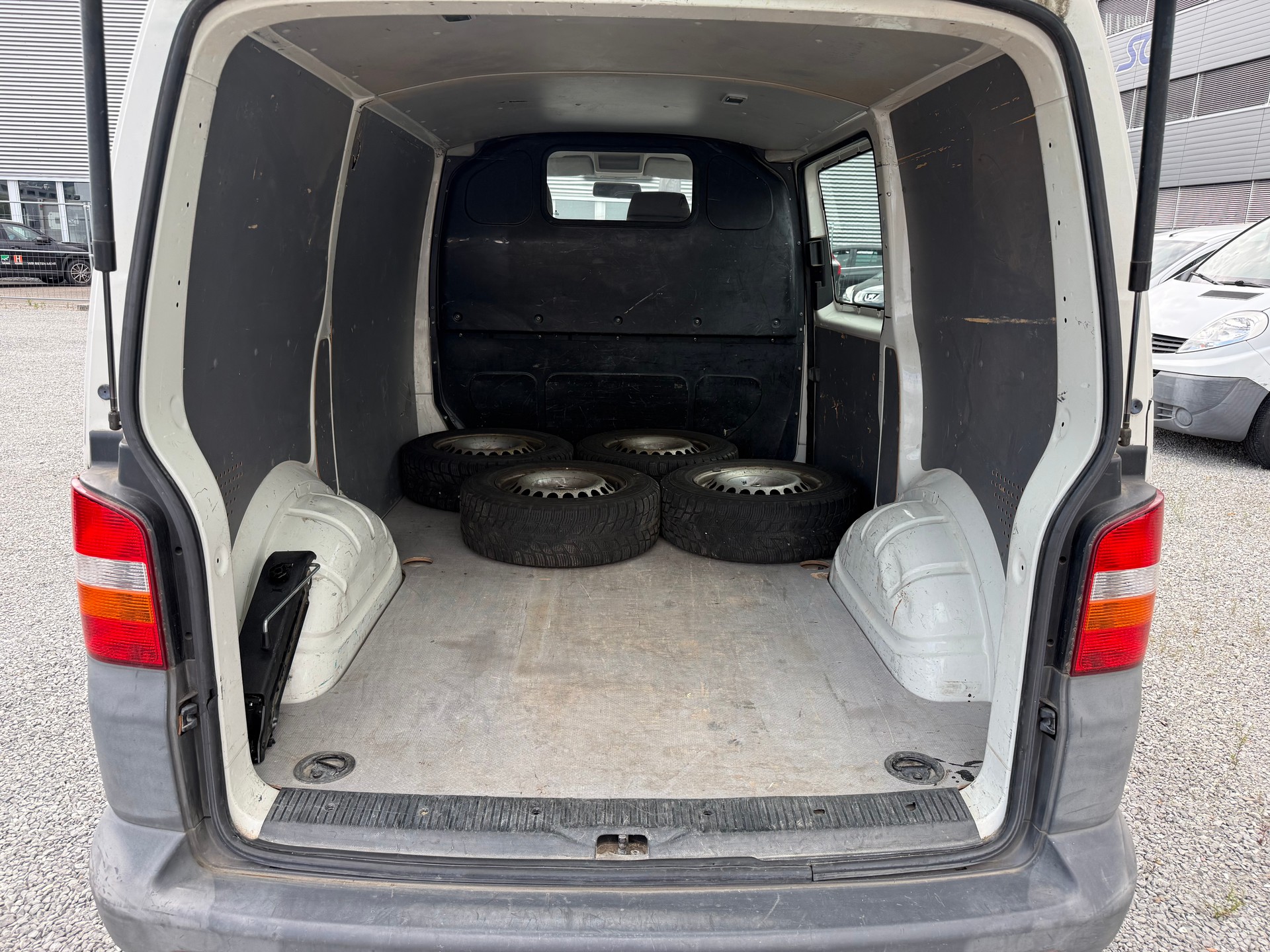 VW T5 1.9 TDI PD-image-9