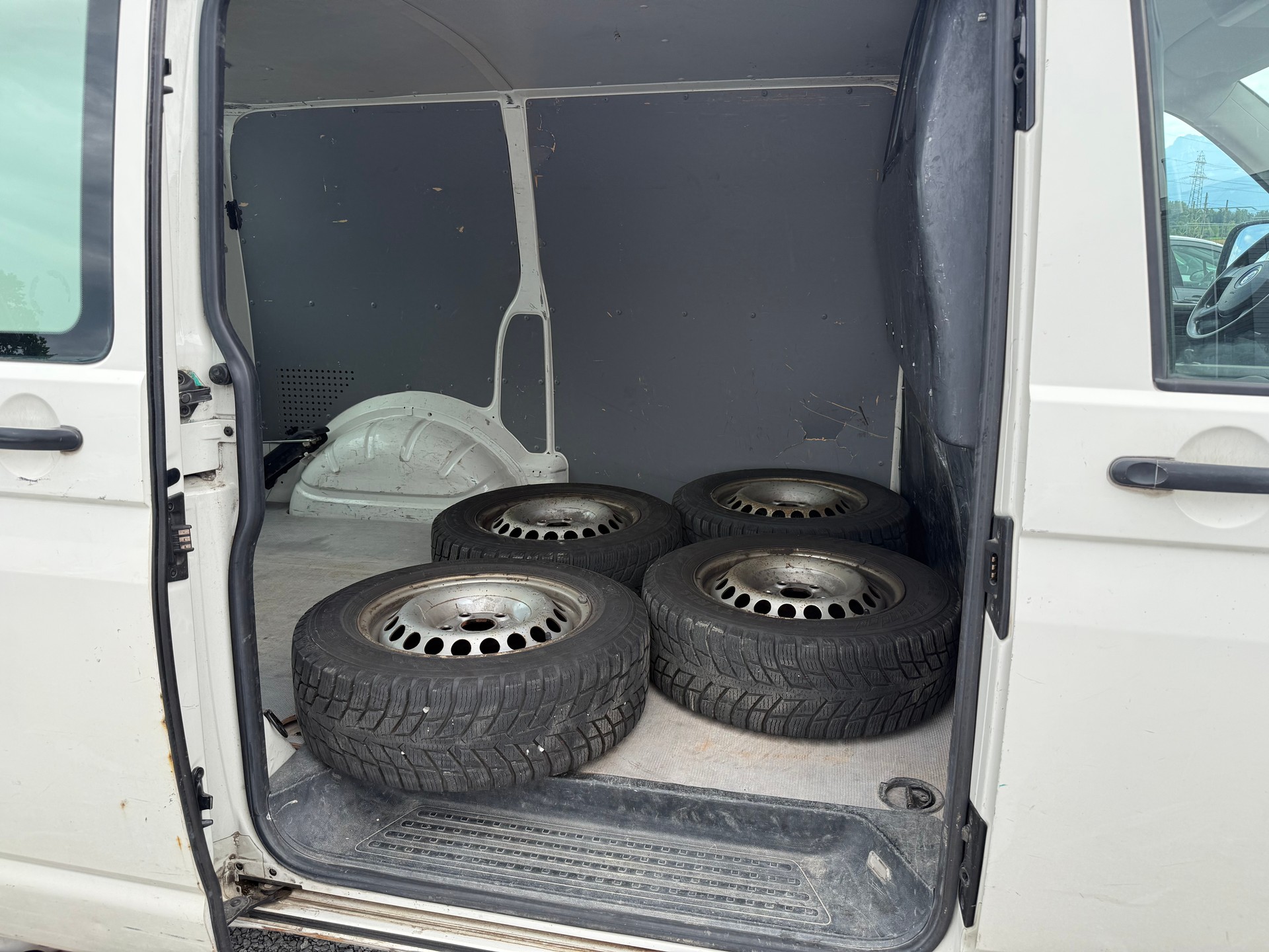 VW T5 1.9 TDI PD-image-8