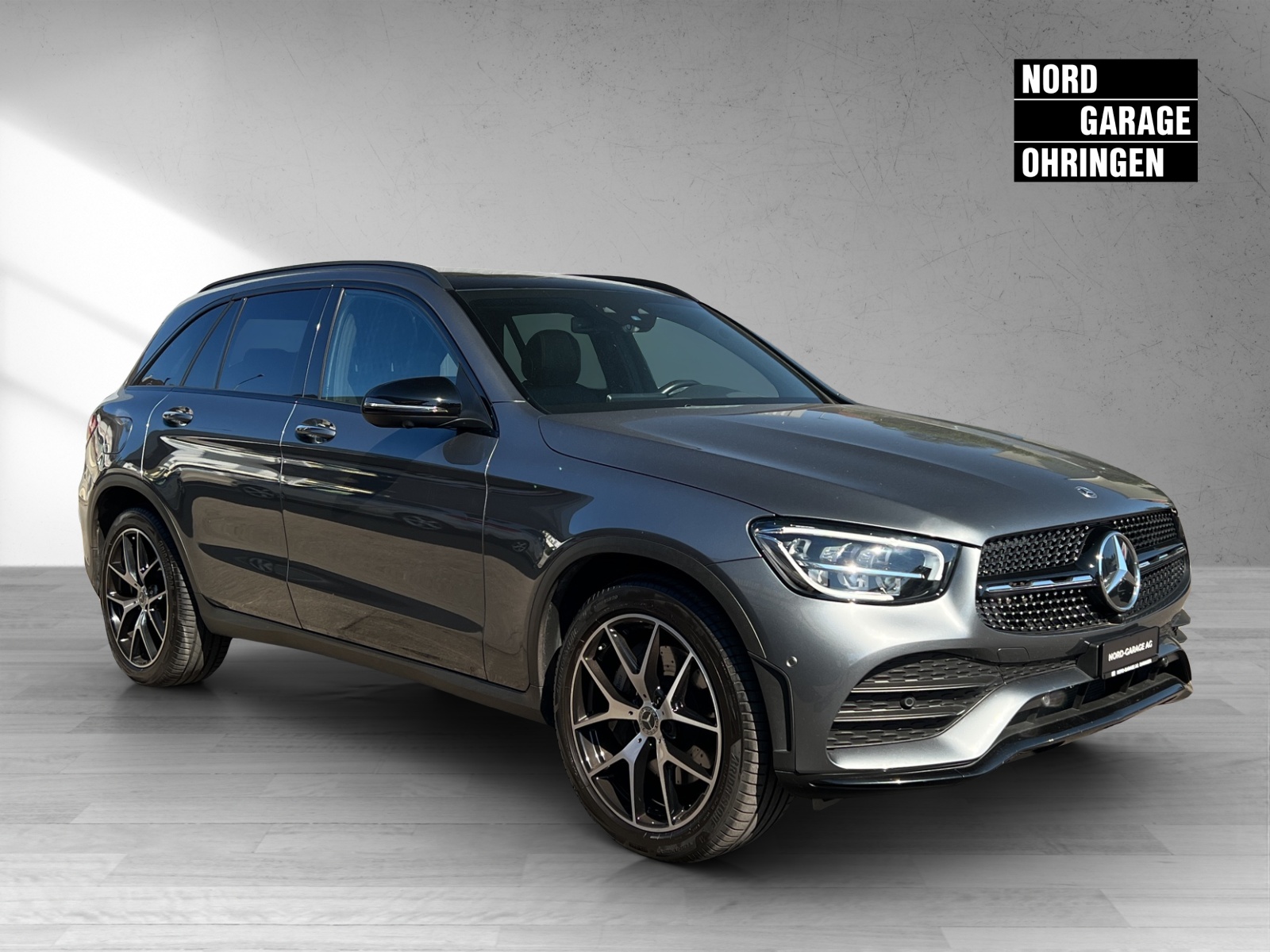 MERCEDES-BENZ GLC 220 d AMG Line 4Matic-image-5