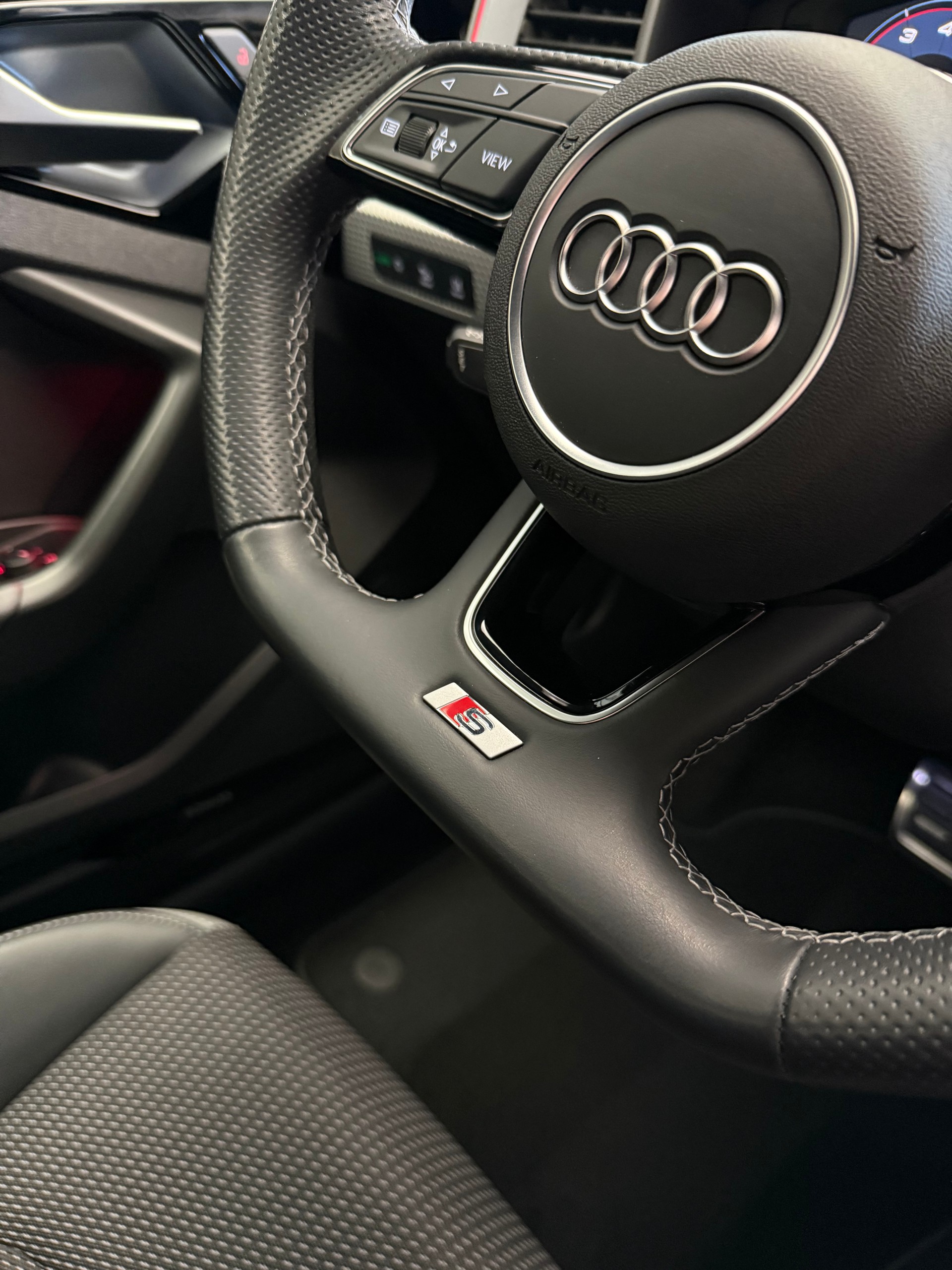 AUDI A1 Sportback 30 TFSI S-Line Attraction S-tronic-image-15