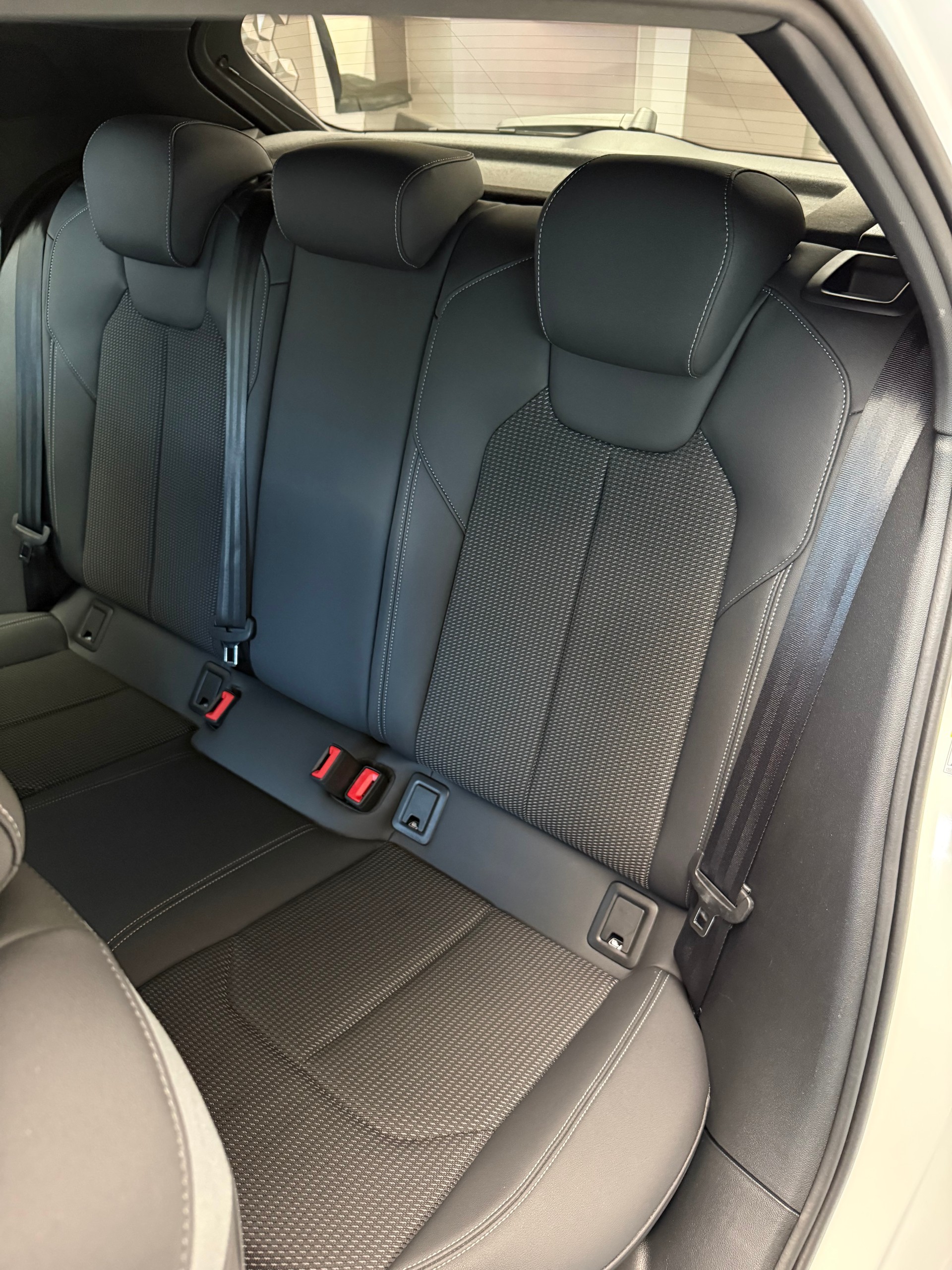 AUDI A1 Sportback 30 TFSI S-Line Attraction S-tronic-image-7