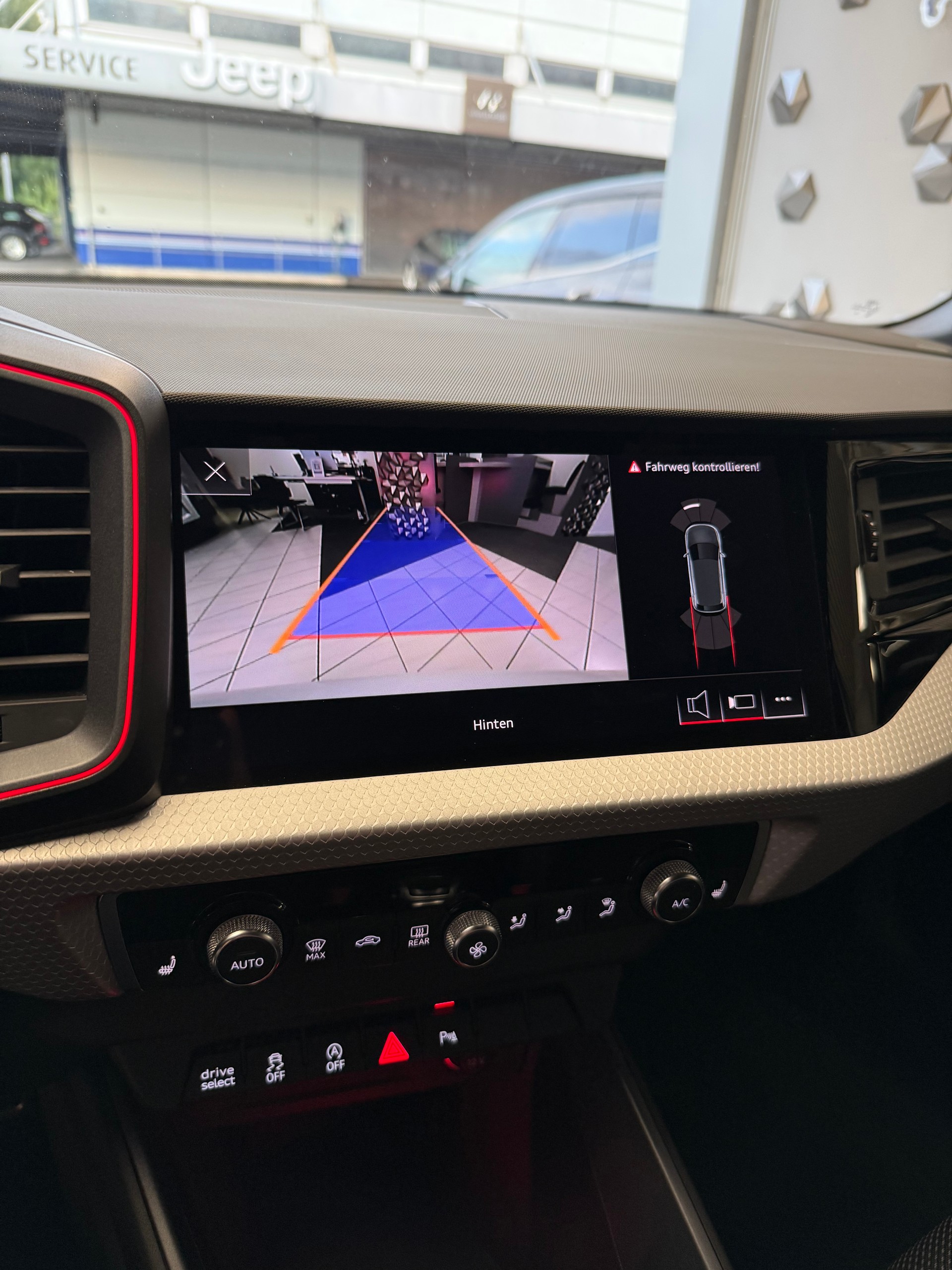 AUDI A1 Sportback 30 TFSI S-Line Attraction S-tronic-image-17