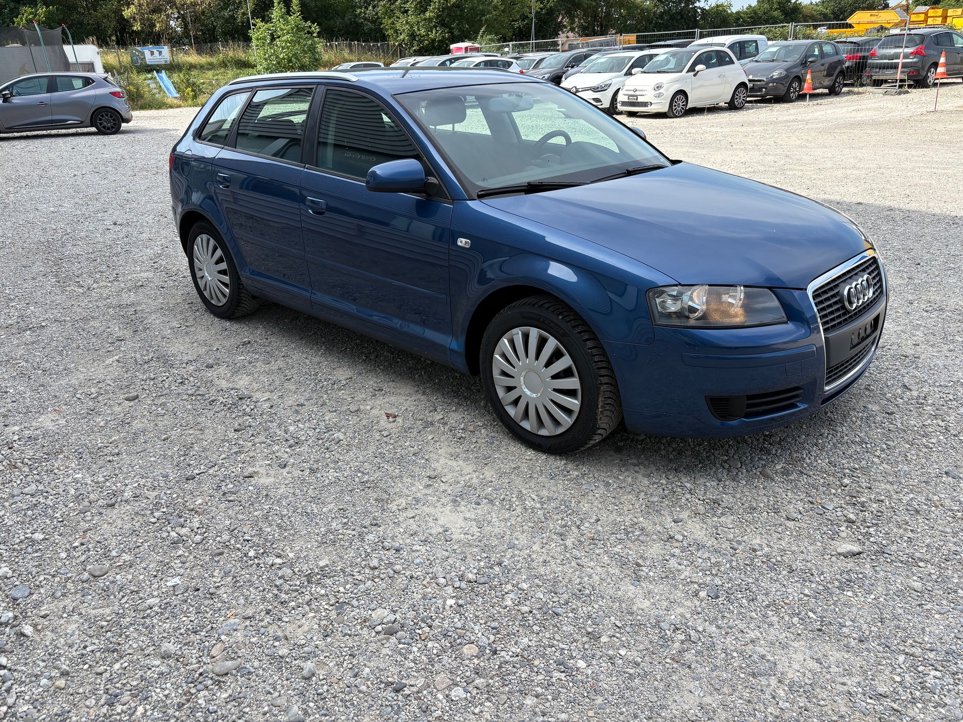 AUDI A3 1.6 FSI Attraction-image-1