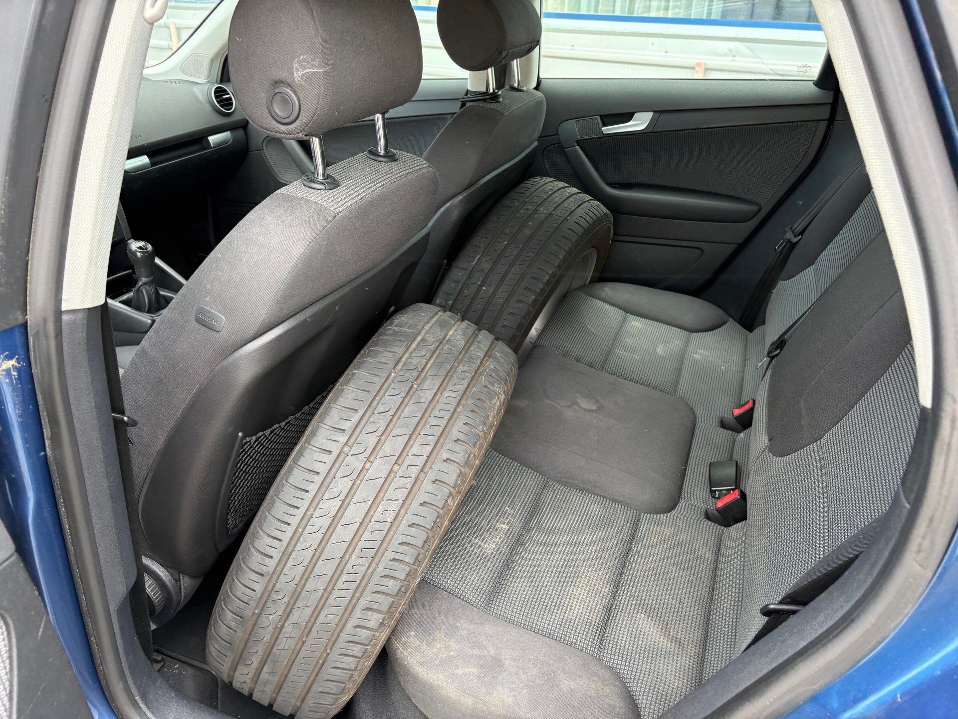 AUDI A3 1.6 FSI Attraction-image-3