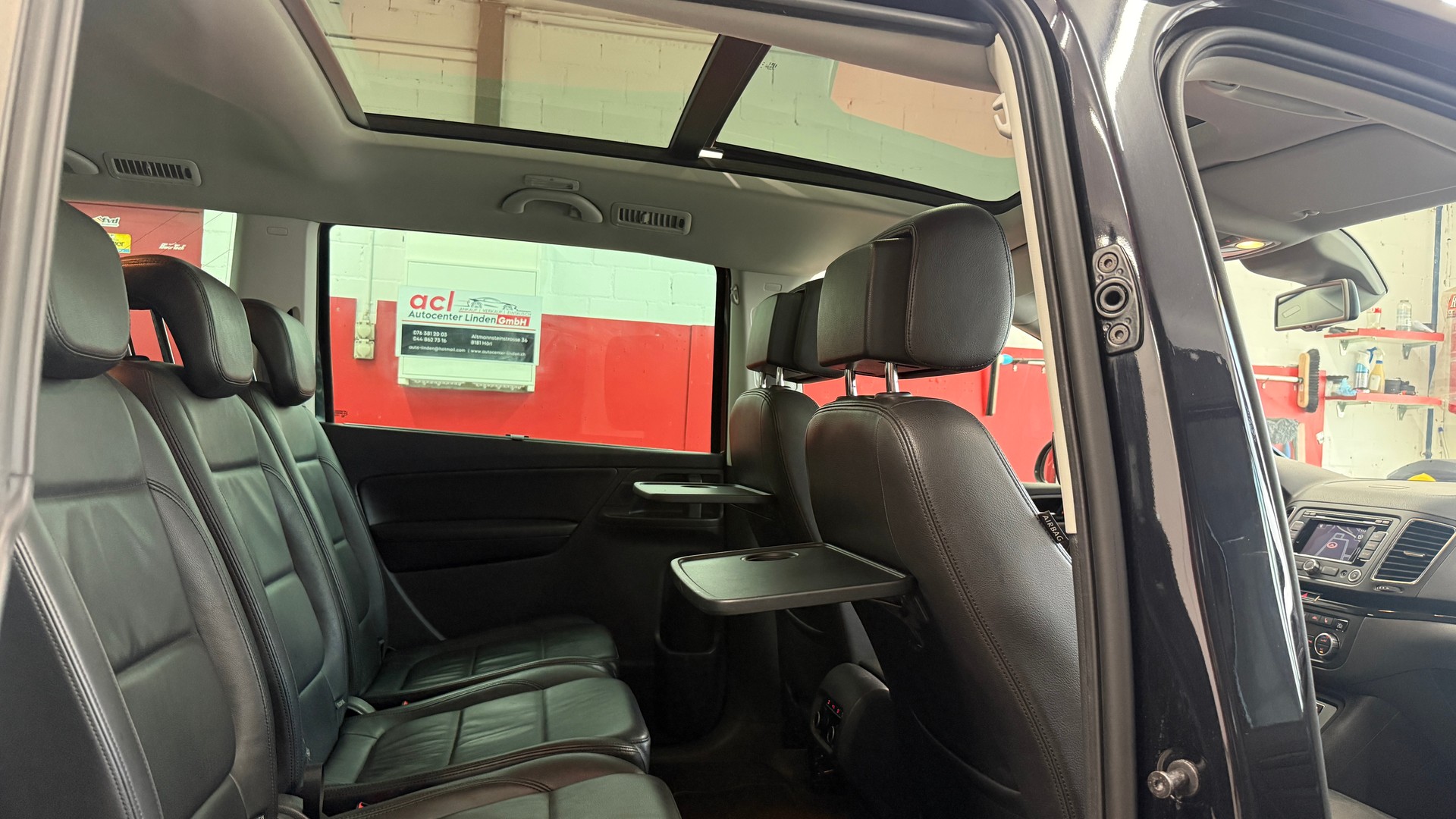 SEAT Alhambra 2.0 TDI Style DSG, frisch ab MFK, Servicegepflegt, Leder, AHK 2.2T Panorama 7 Sitze u.v.m-image-14
