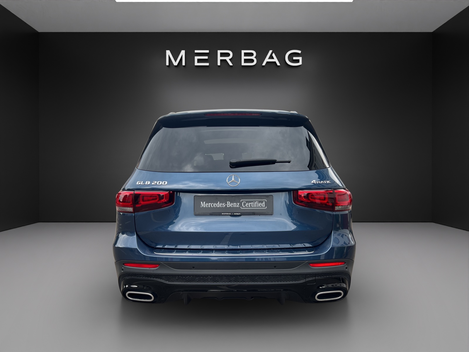 MERCEDES-BENZ GLB 200 4Matic AMG Line 8G-Tronic-image-4