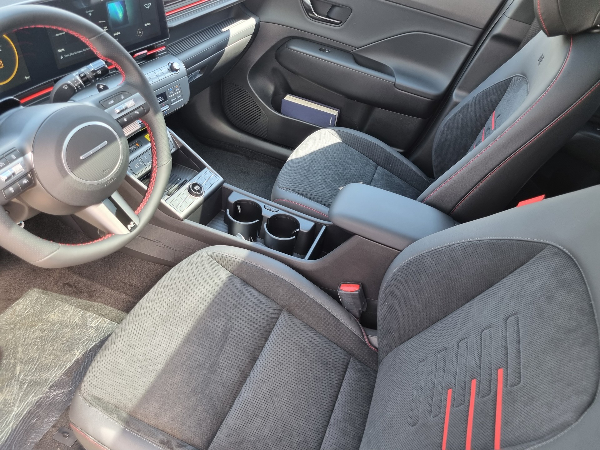 HYUNDAI Kona 1.6 GDi HEV N Line DCT-image-11