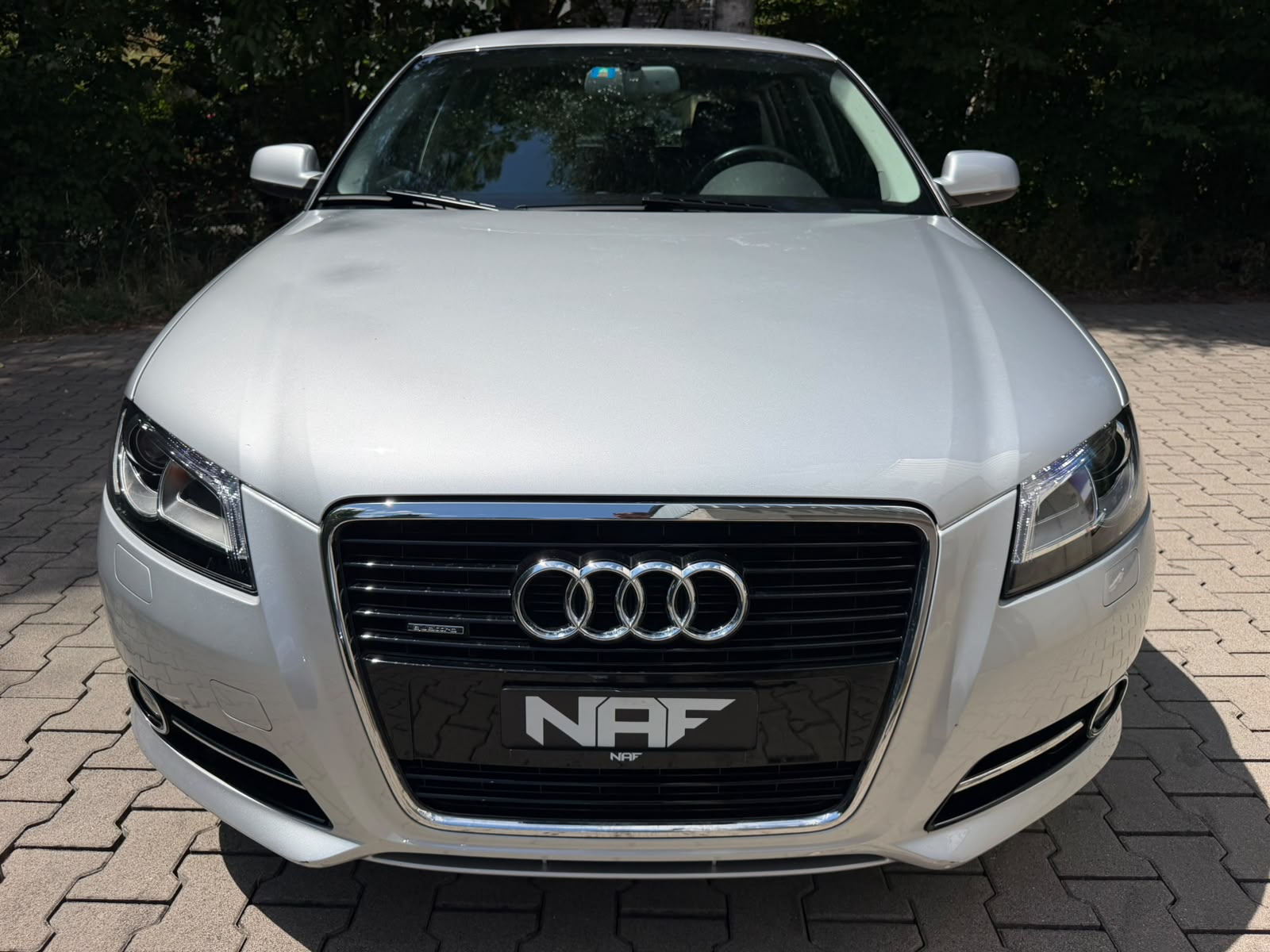 AUDI A3 Sportback 2.0 TFSI Ambiente quattro S-tronic-image-7