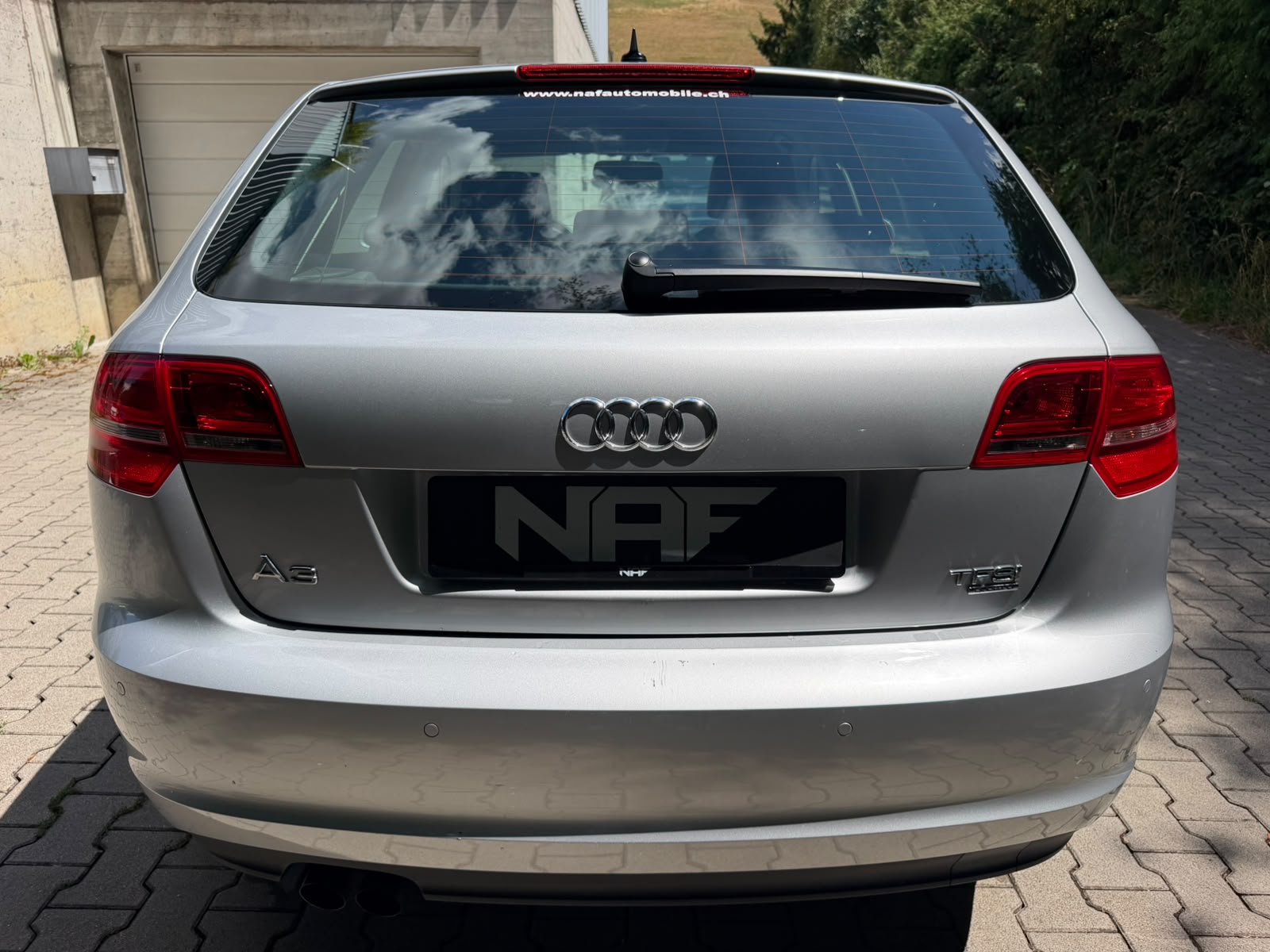AUDI A3 Sportback 2.0 TFSI Ambiente quattro S-tronic-showroom-element-3