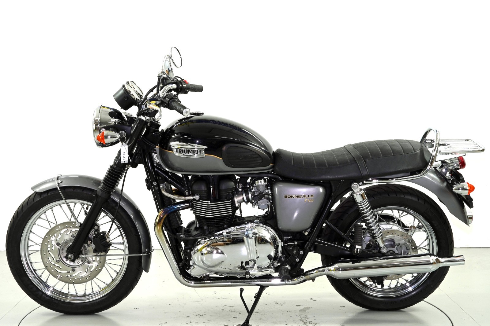 TRIUMPH Bonneville 900i T100-image-4