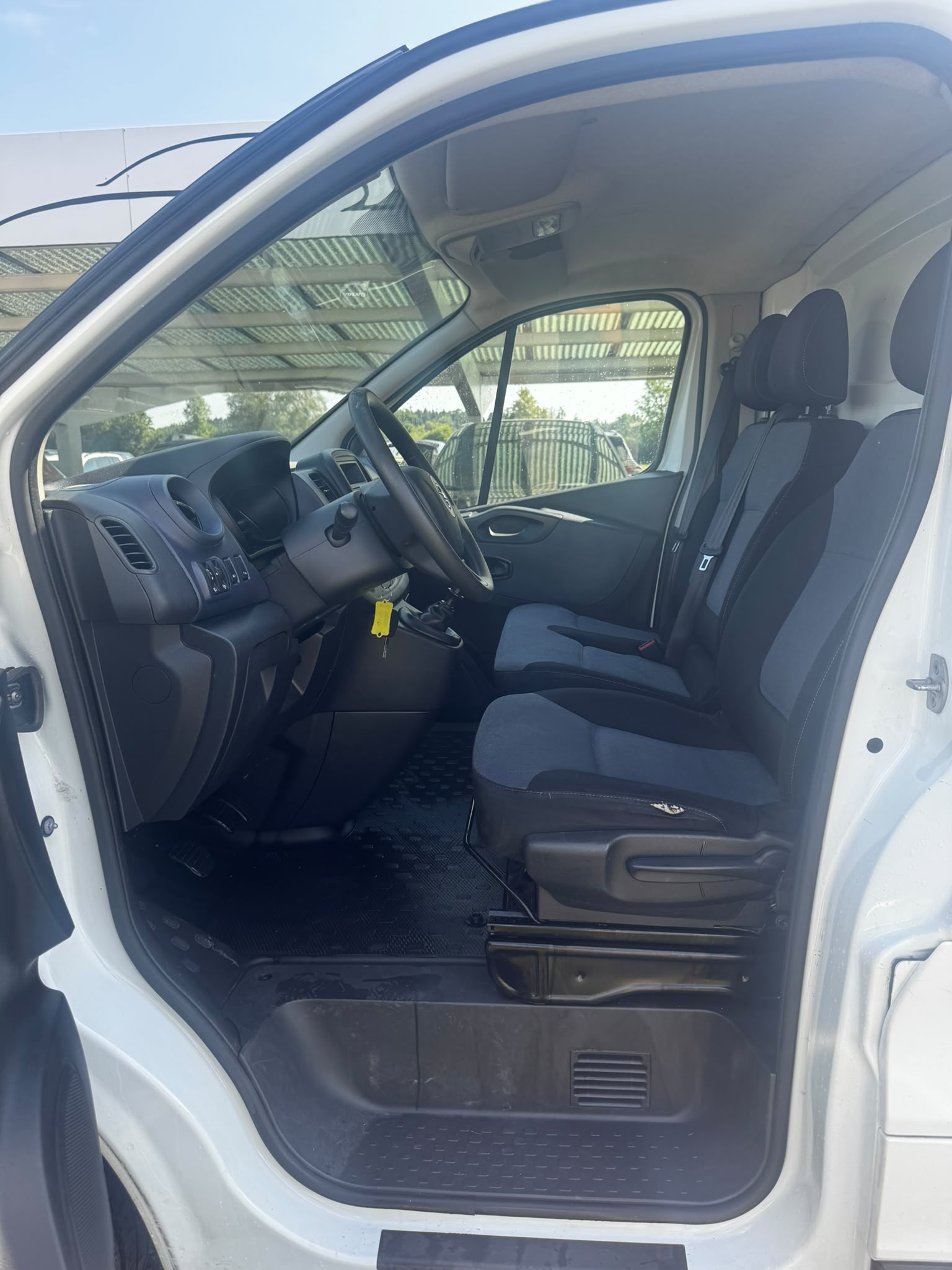 OPEL Vivaro 2.0 CDTI 2.7t L1H1-image-8