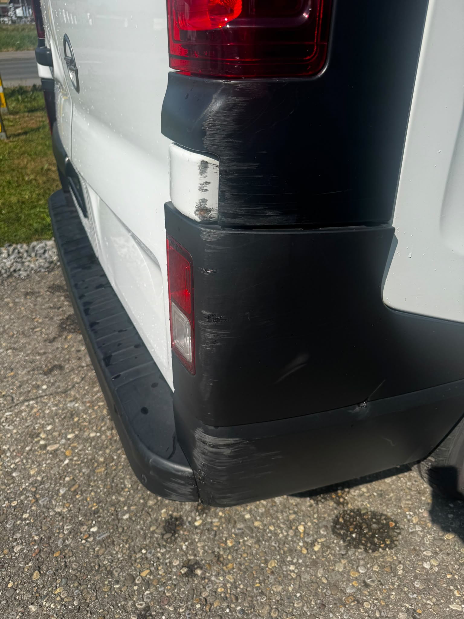 OPEL Vivaro 2.0 CDTI 2.7t L1H1-image-13