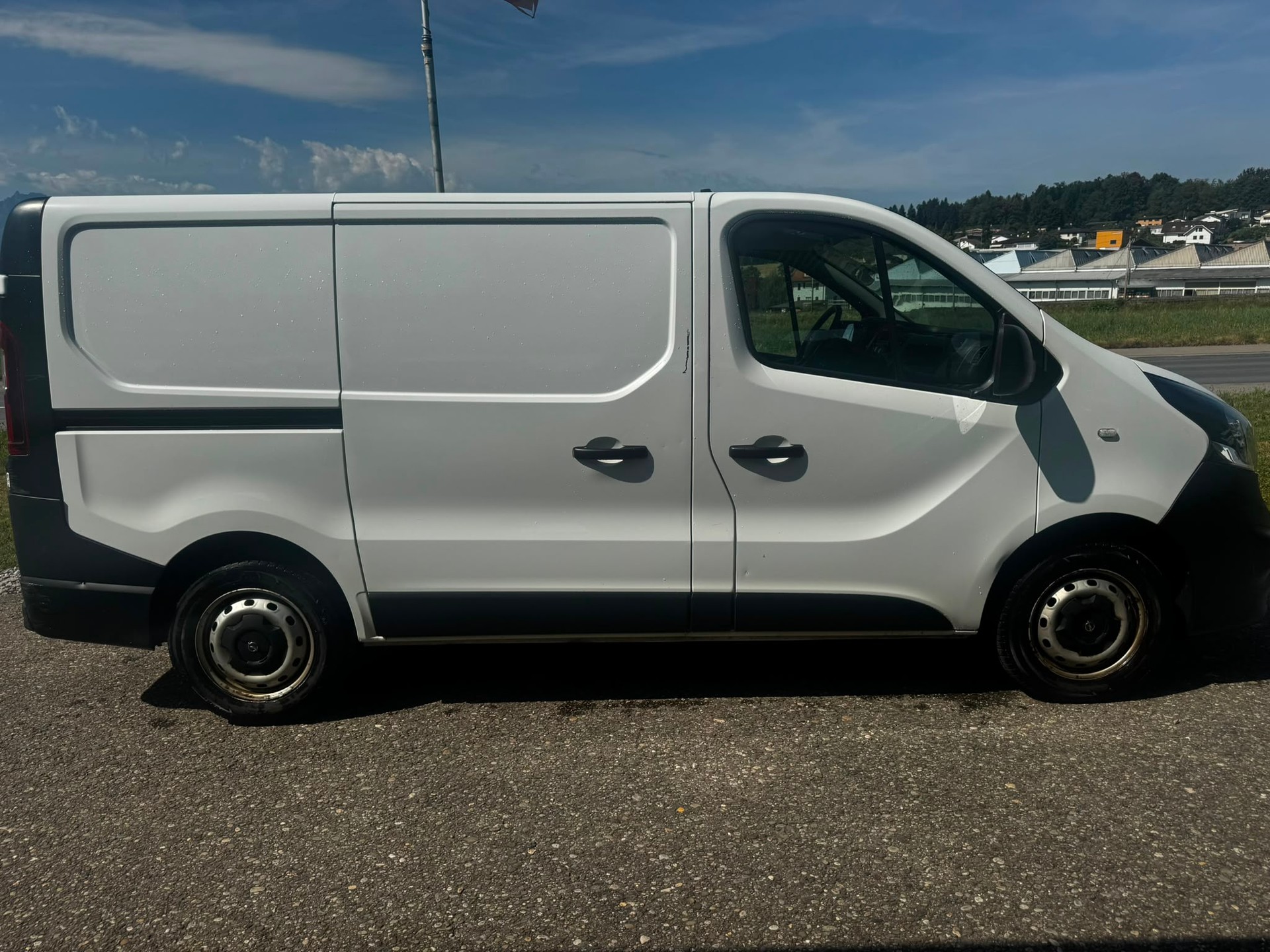 OPEL Vivaro 2.0 CDTI 2.7t L1H1-image-3