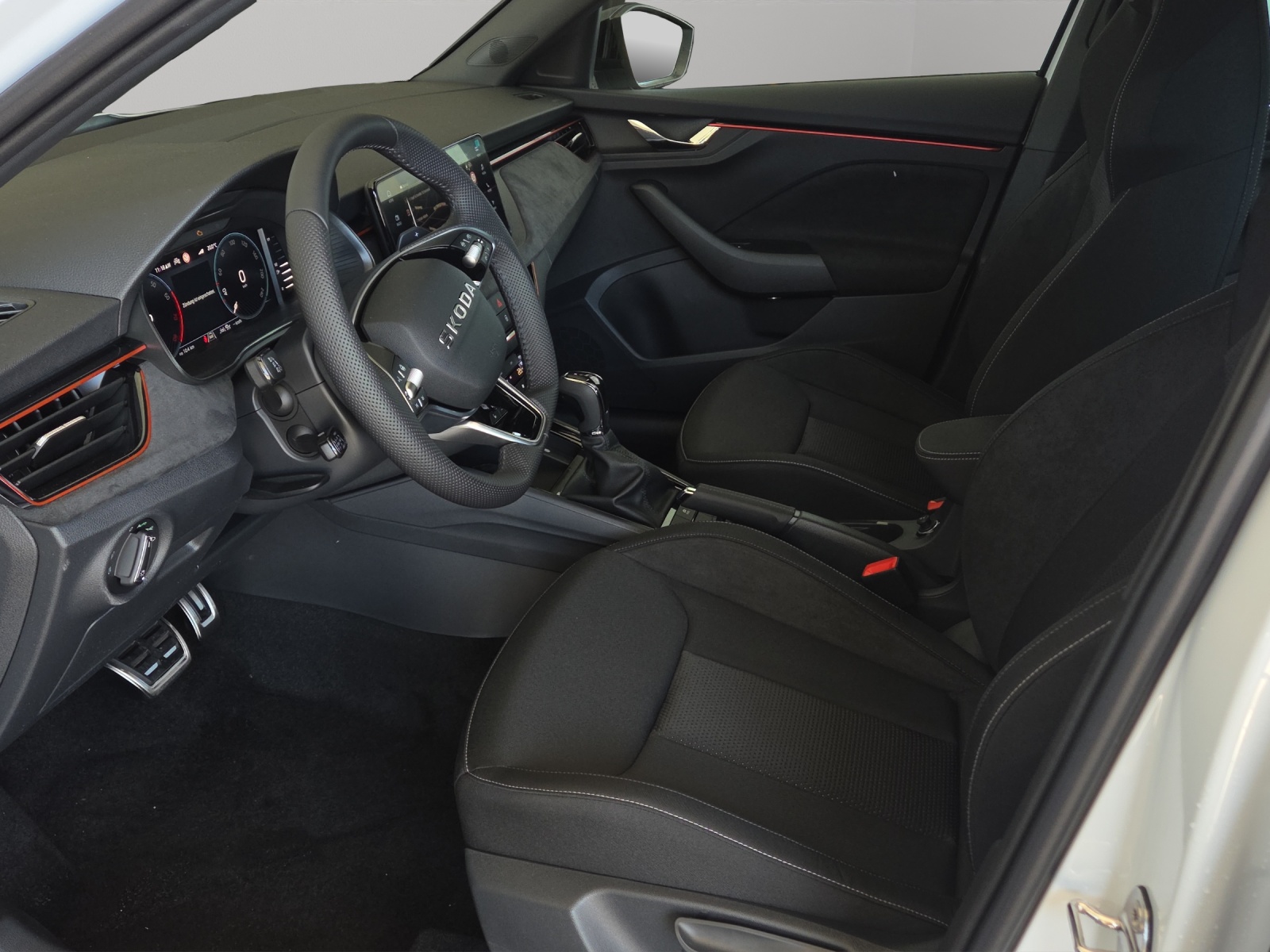 SKODA Kamiq 1.5 TSI Dynamic DSG-image-5