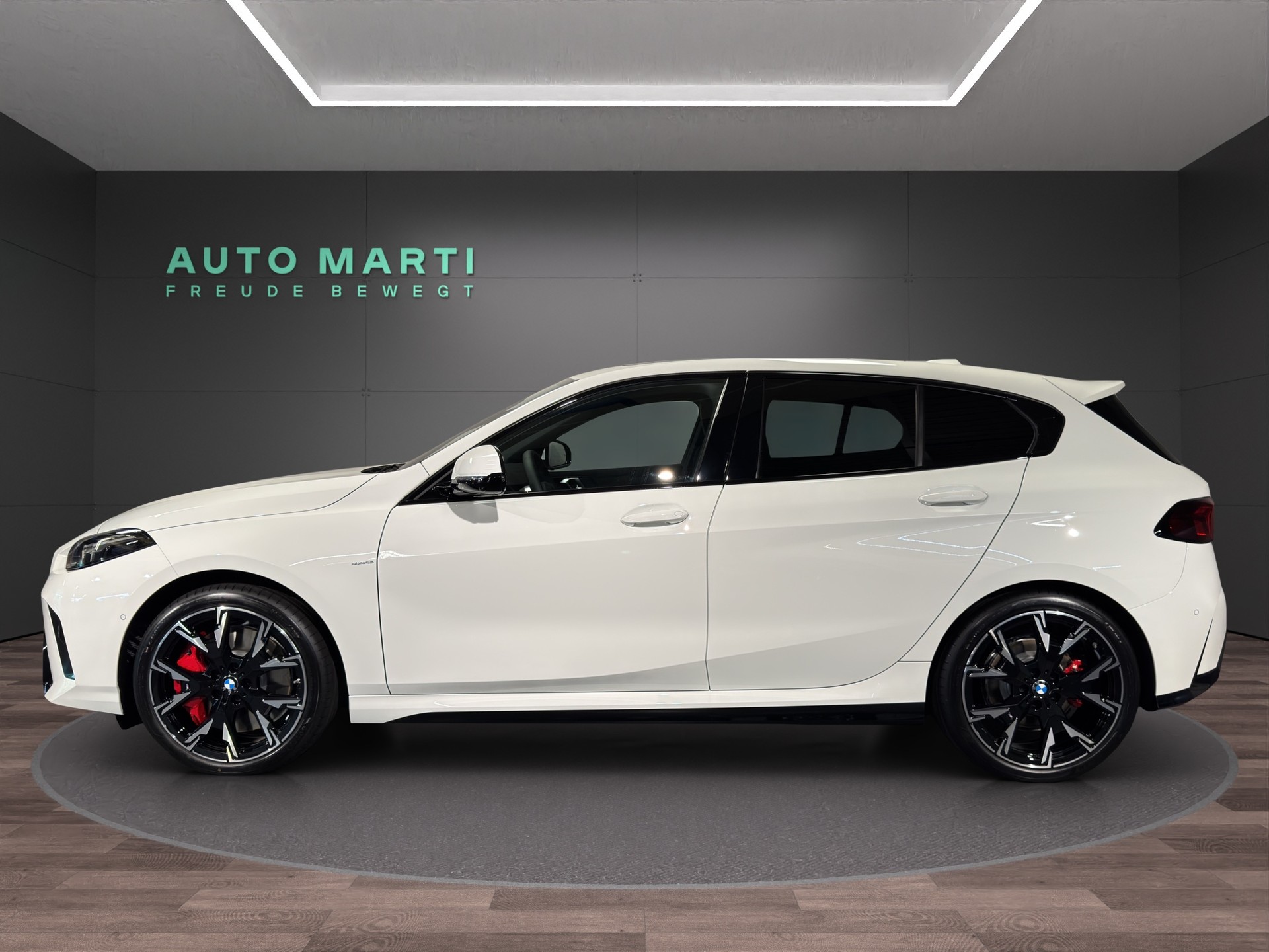 BMW 123 xDrive-image-2