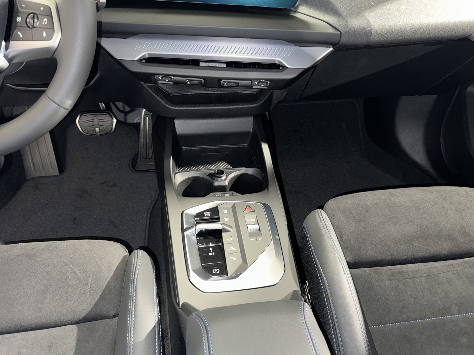 BMW 123 xDrive-image-13