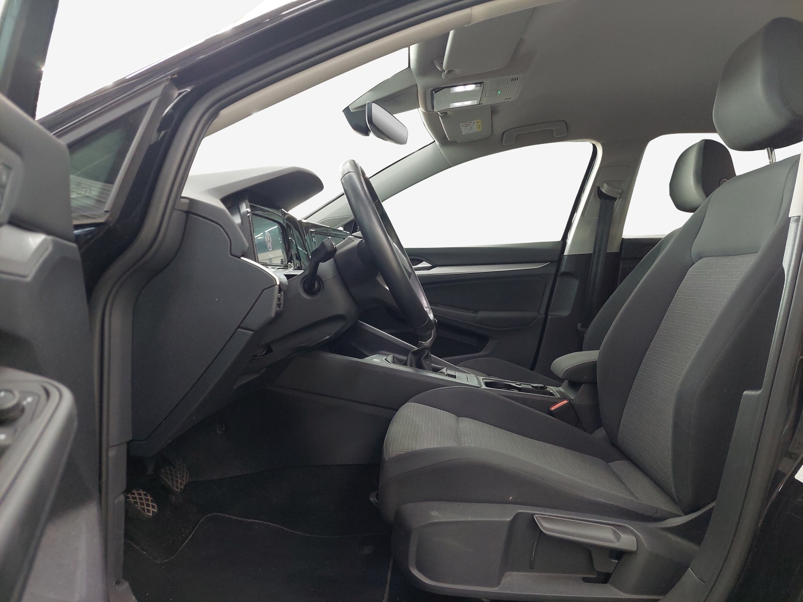 VW Golf Variant 1.0 TSI Value-image-7