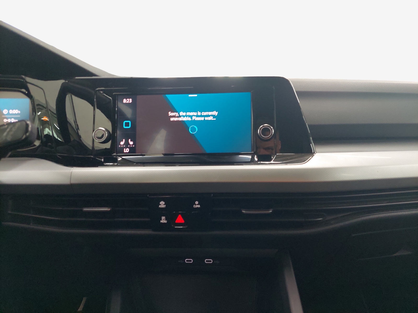 VW Golf Variant 1.0 TSI Value-image-10