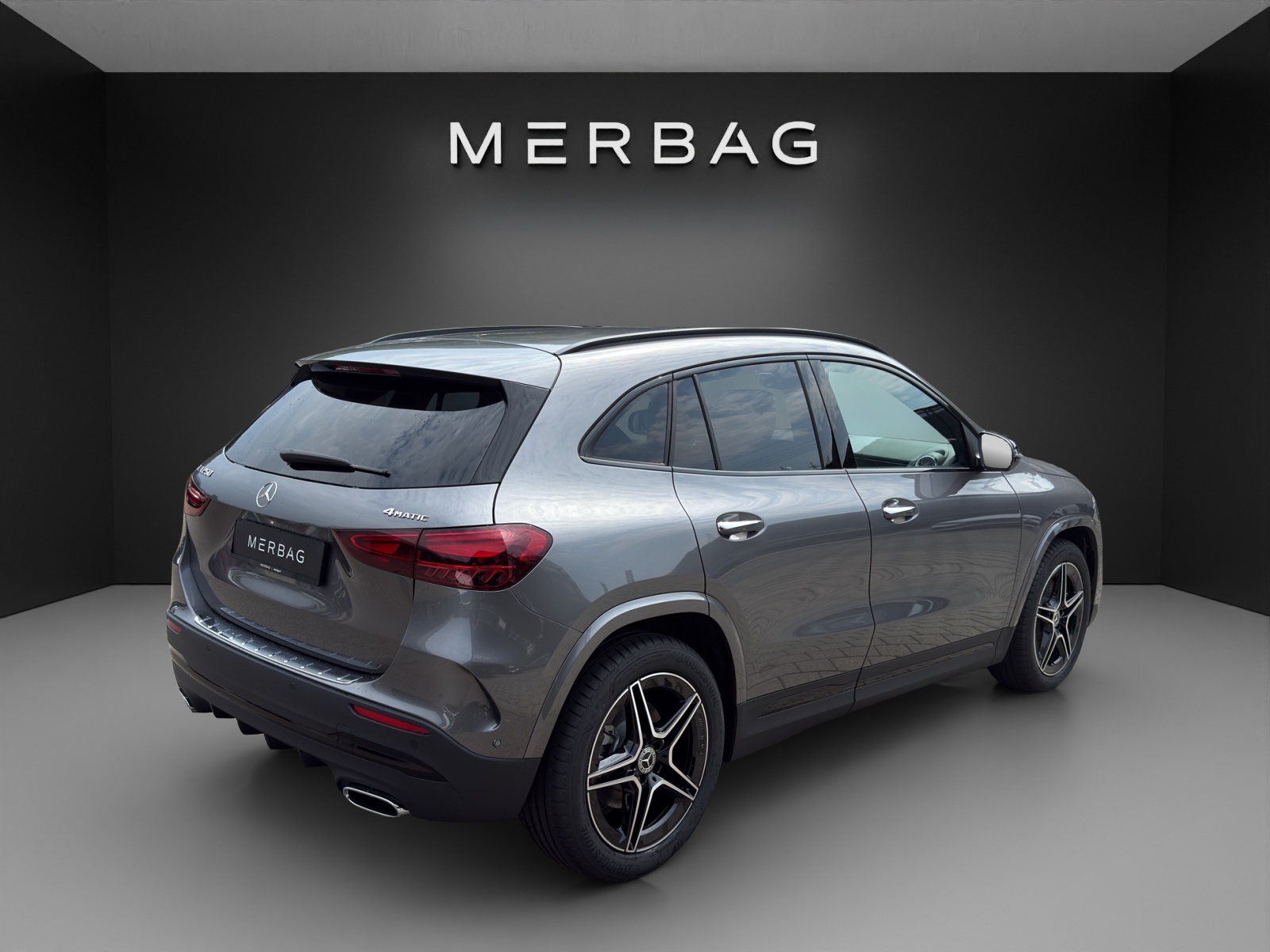 MERCEDES-BENZ GLA 250 4Matic 8G-DCT Swiss Star-image-4