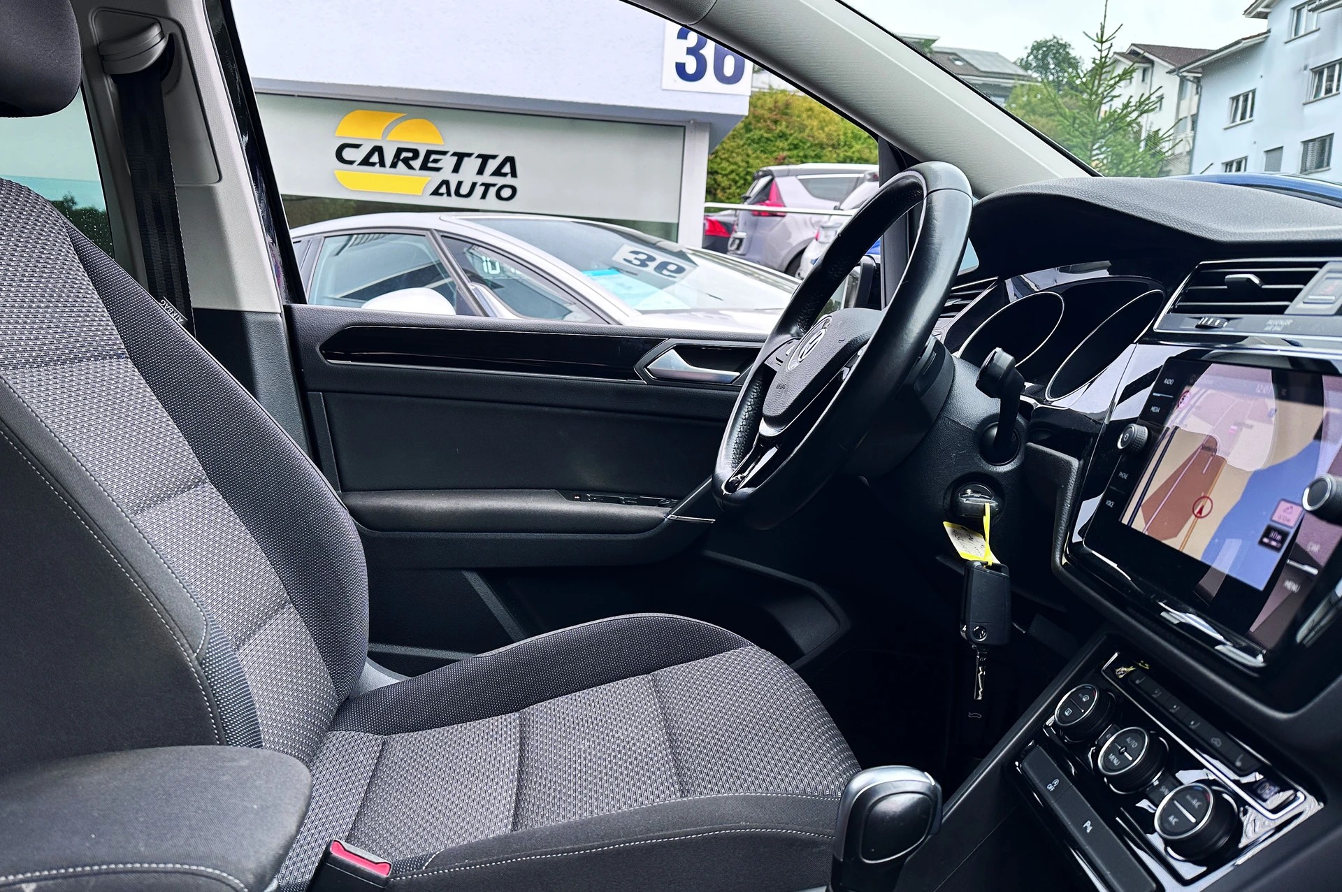 VW Touran 2.0 TDI BlueMotion TechnologyComfortline DSG-image-8