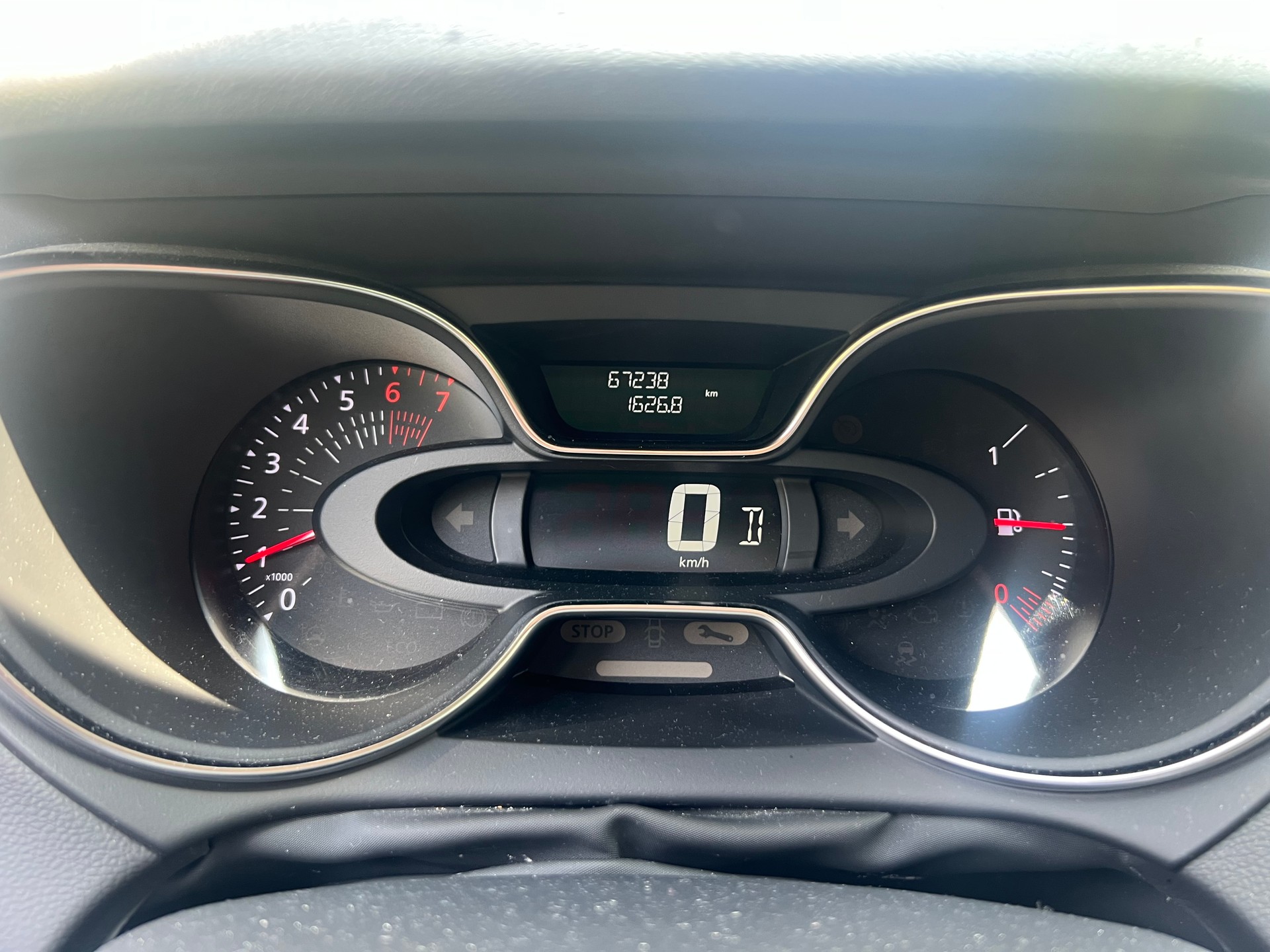 RENAULT Captur 1.3 T 16V Intens EDC-image-13
