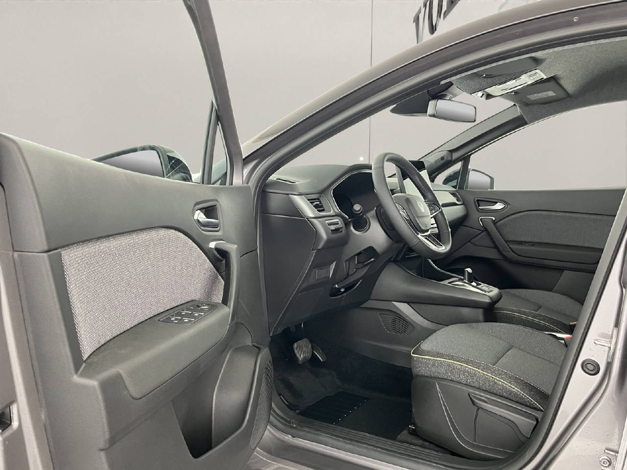 RENAULT Captur 1.8 E-Tech techno-image-6