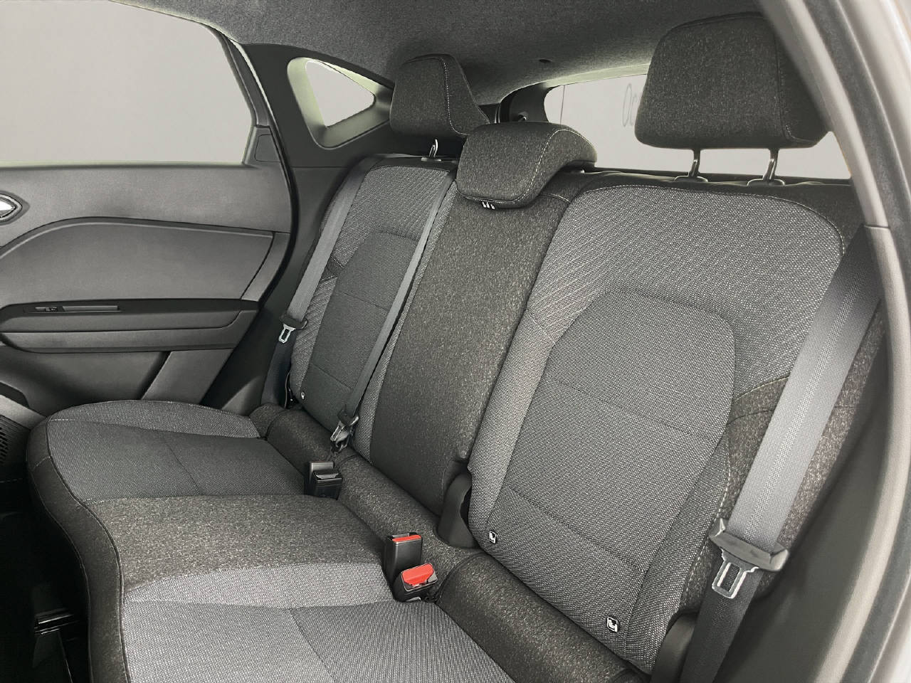 RENAULT Captur 1.8 E-Tech techno-image-16