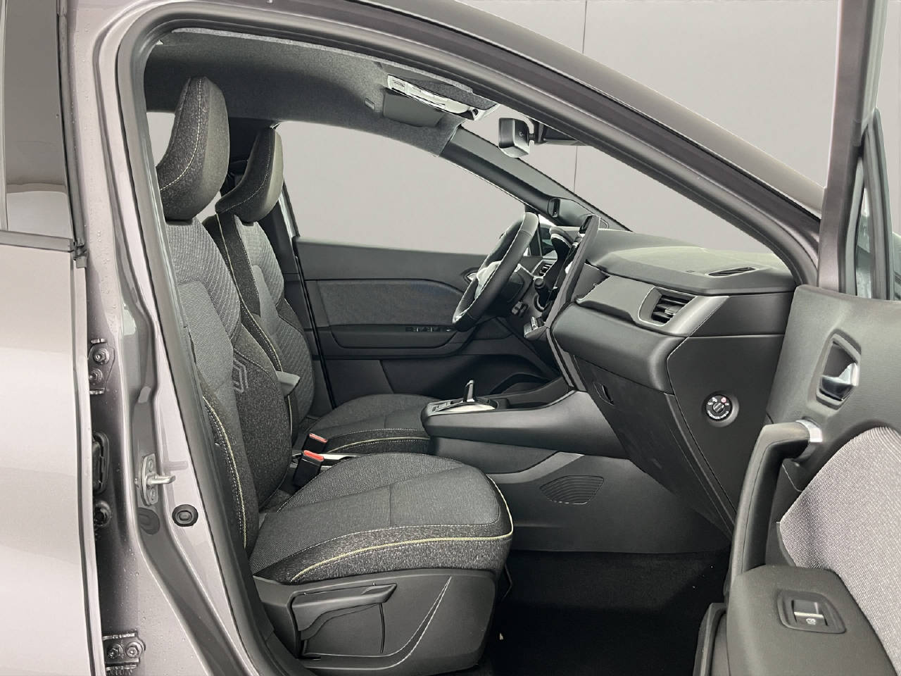 RENAULT Captur 1.8 E-Tech techno-image-15