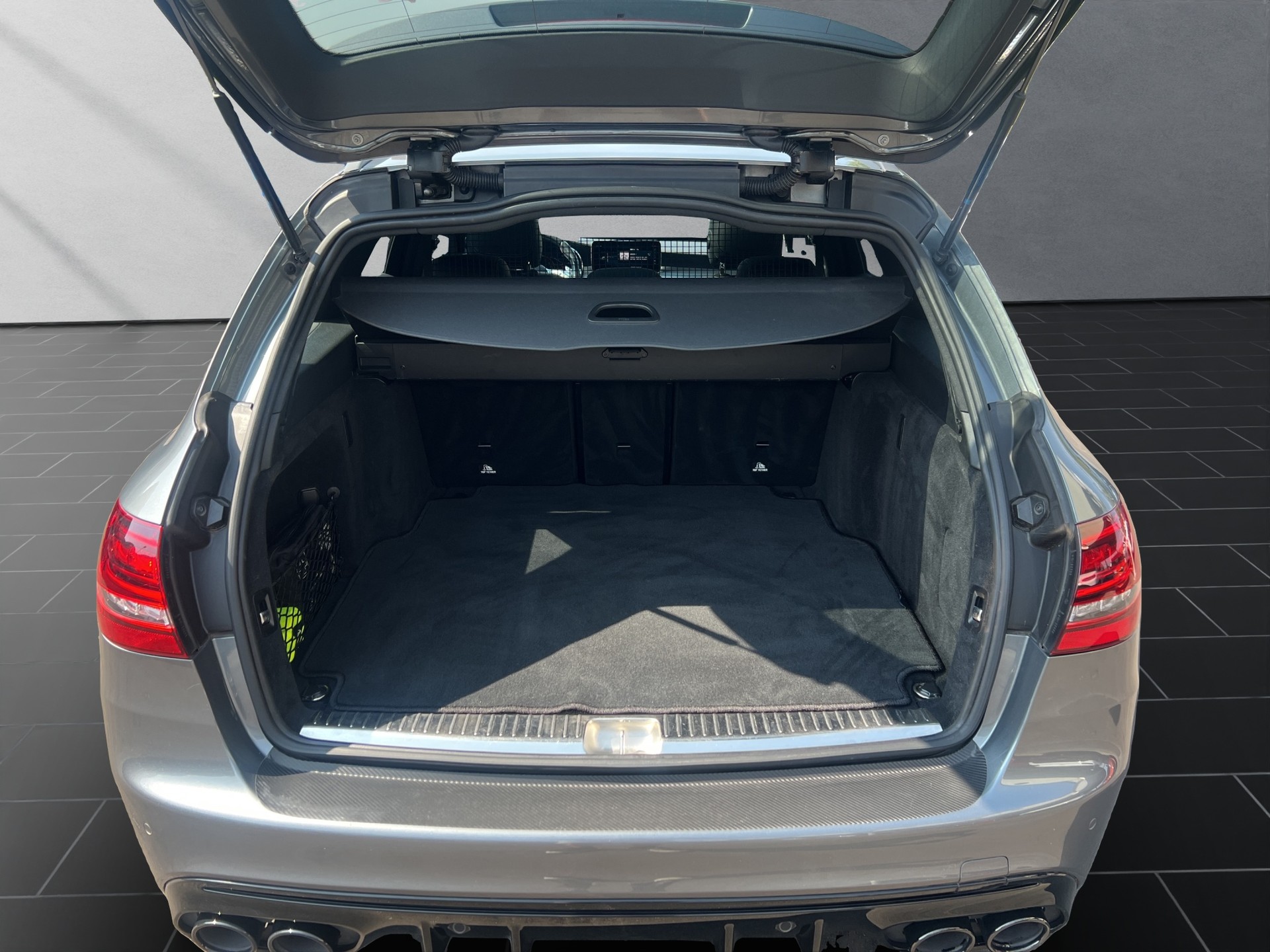 MERCEDES-BENZ C 43 AMG 4matic Kombi-image-10